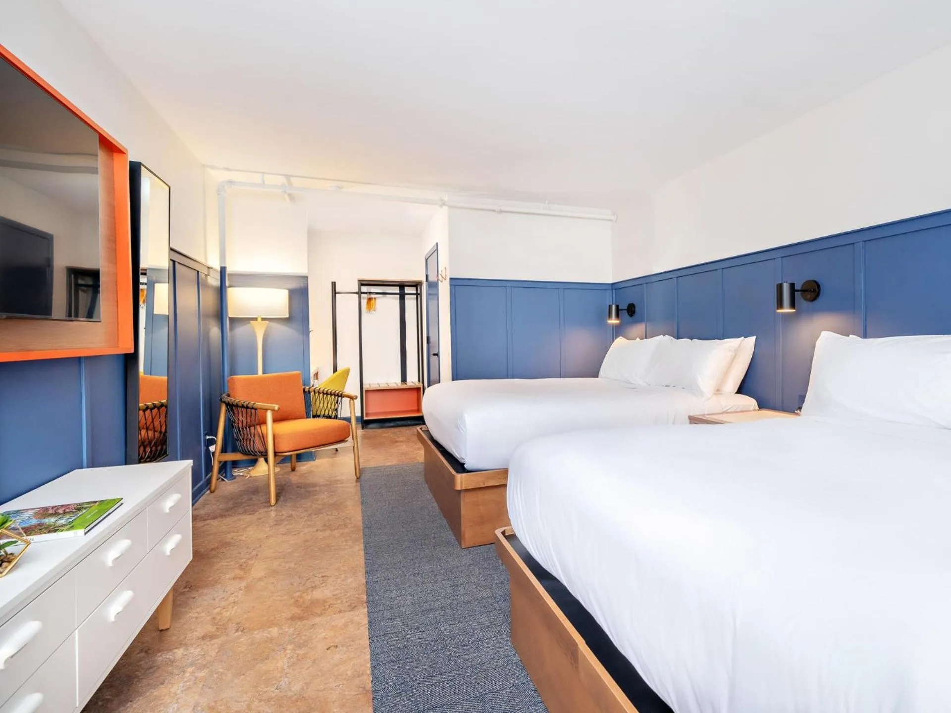 Photo of the whole room, Bed in Bardstown Motor Lodge