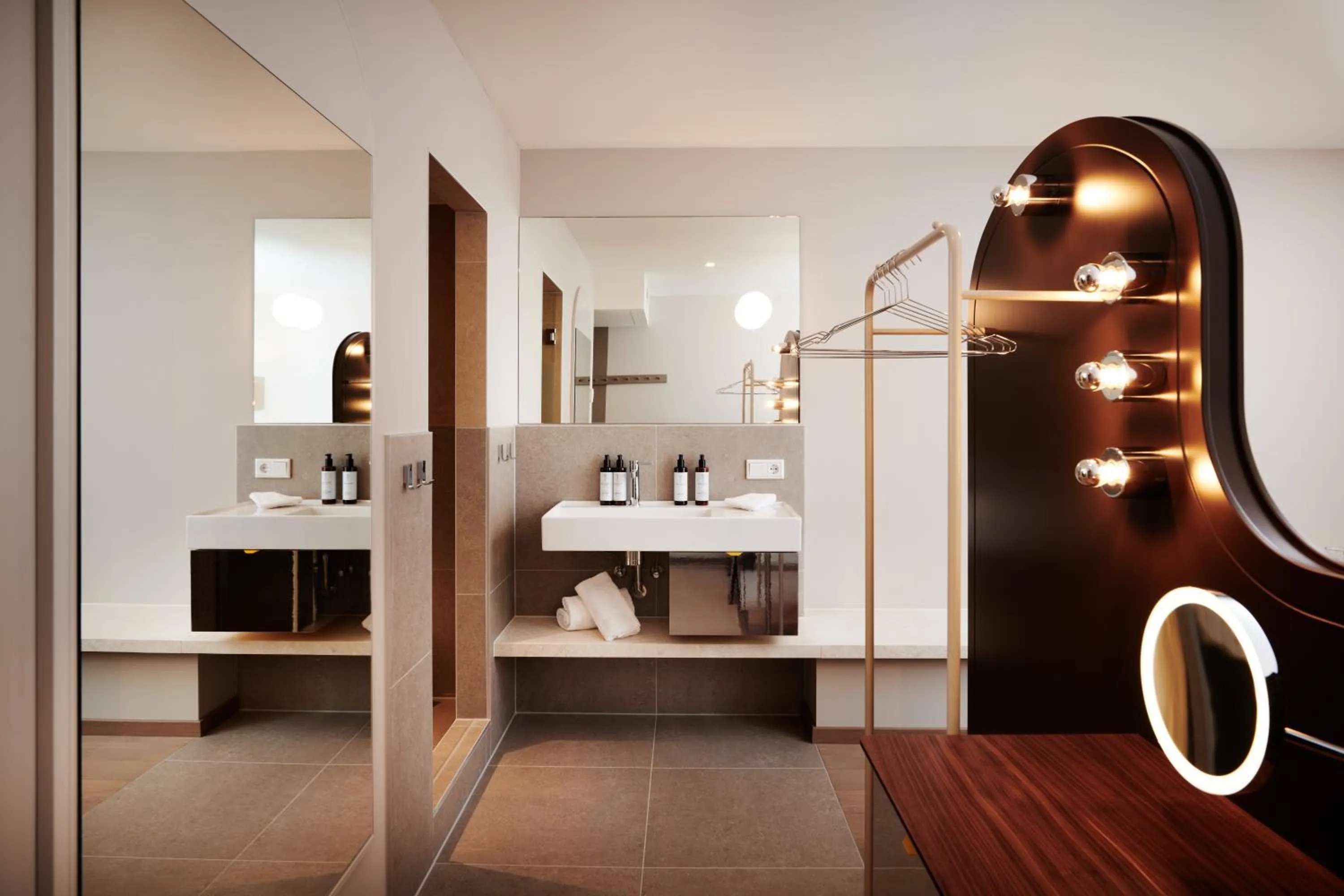 Shower, Bed in Boutique Hotel das Salz