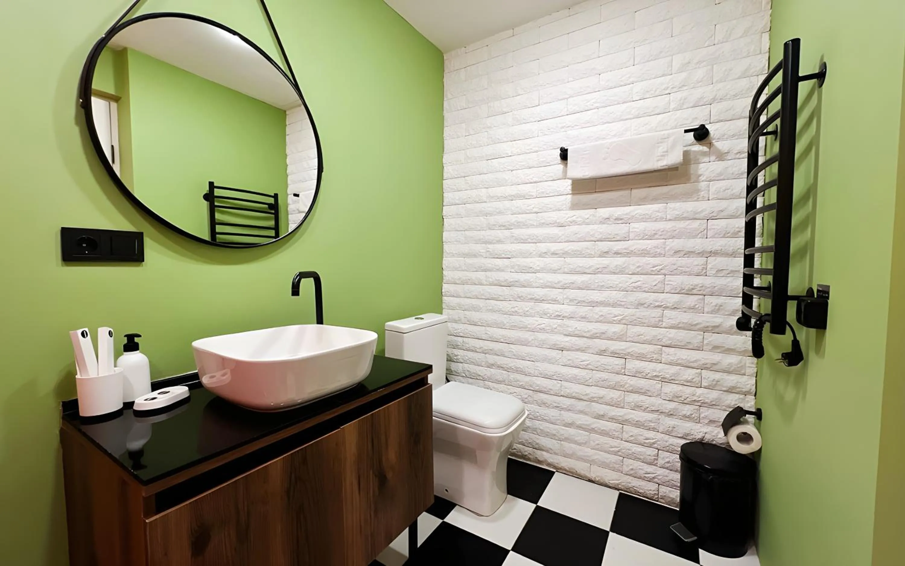 Shower in Rooms Apart Hotel by RED