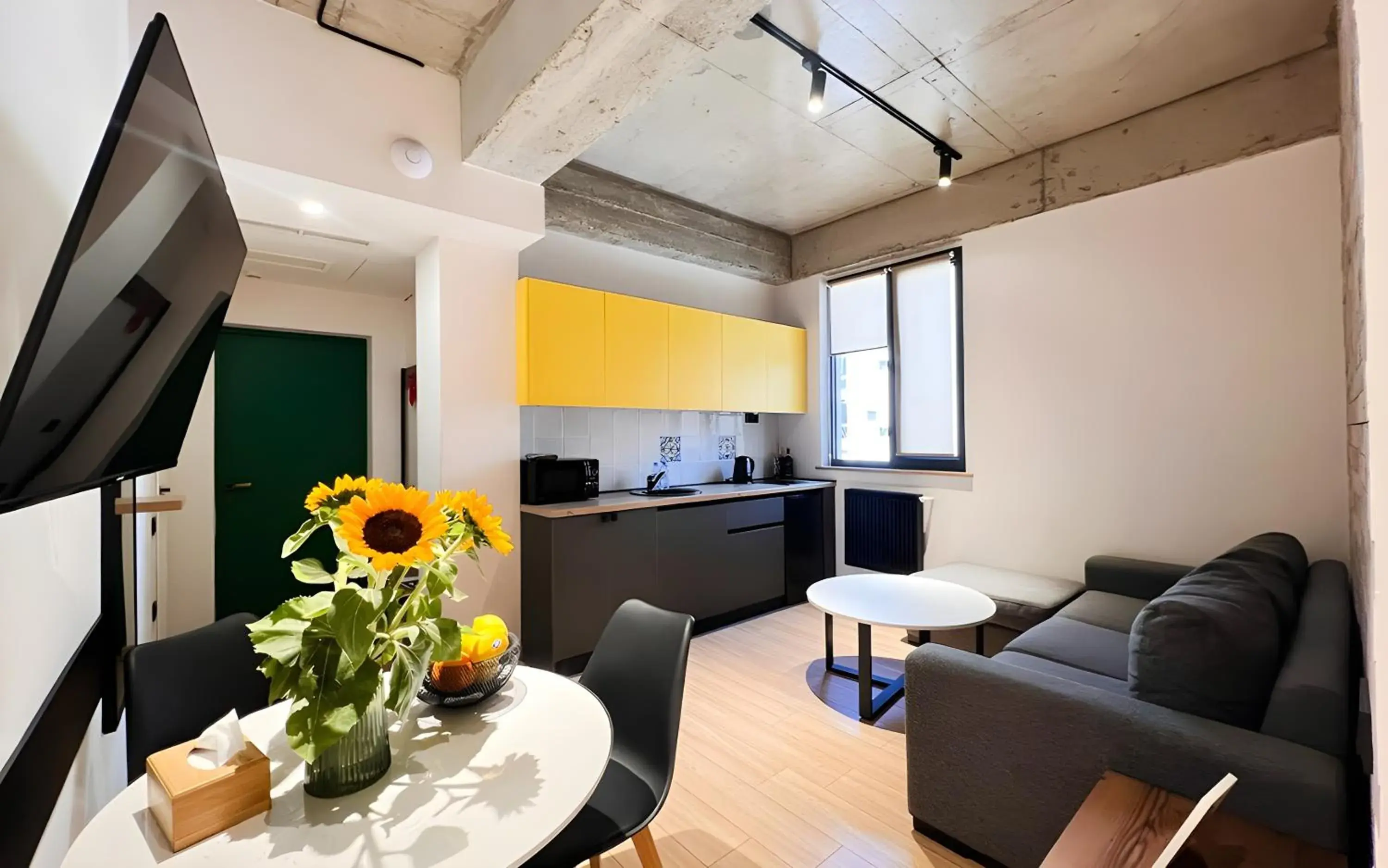 One-Bedroom Apartment in Rooms Apart Hotel by RED One-Bedroom Apartment in Rooms Apart Hotel by RED