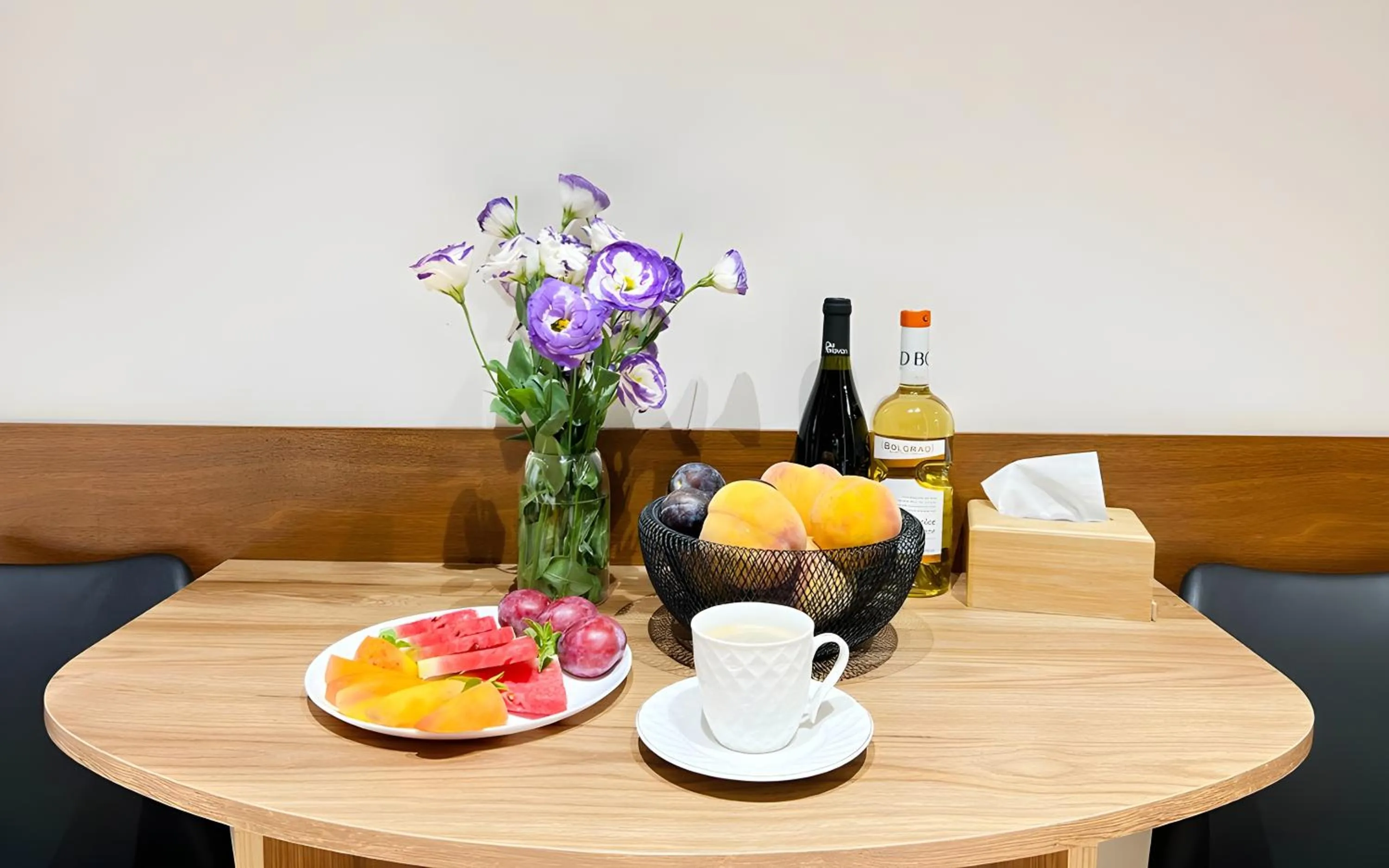 Food and drinks in Rooms Apart Hotel by RED