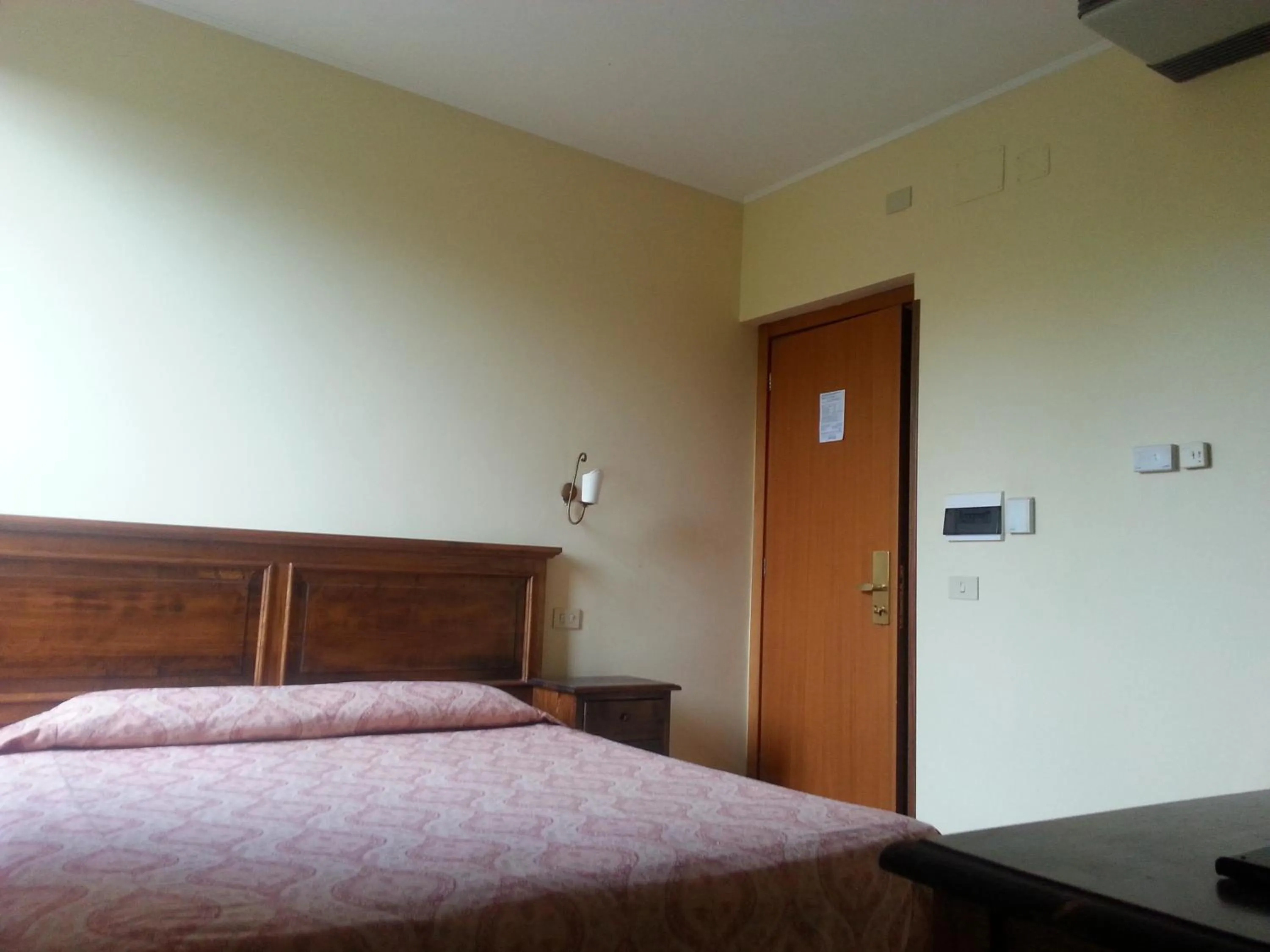 Photo of the whole room, Bed in Hotel Tempio di Apollo