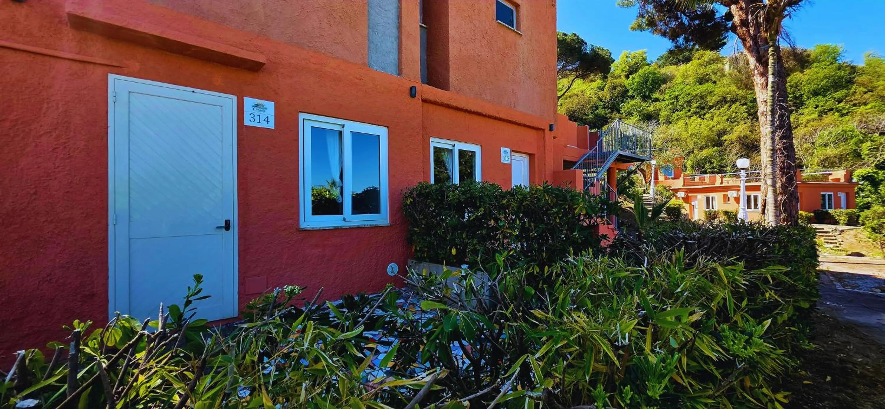 Property building in Hotel Calysea Tropea - Breakfast & Brunch Until 13-00 Included - Free Private Parking