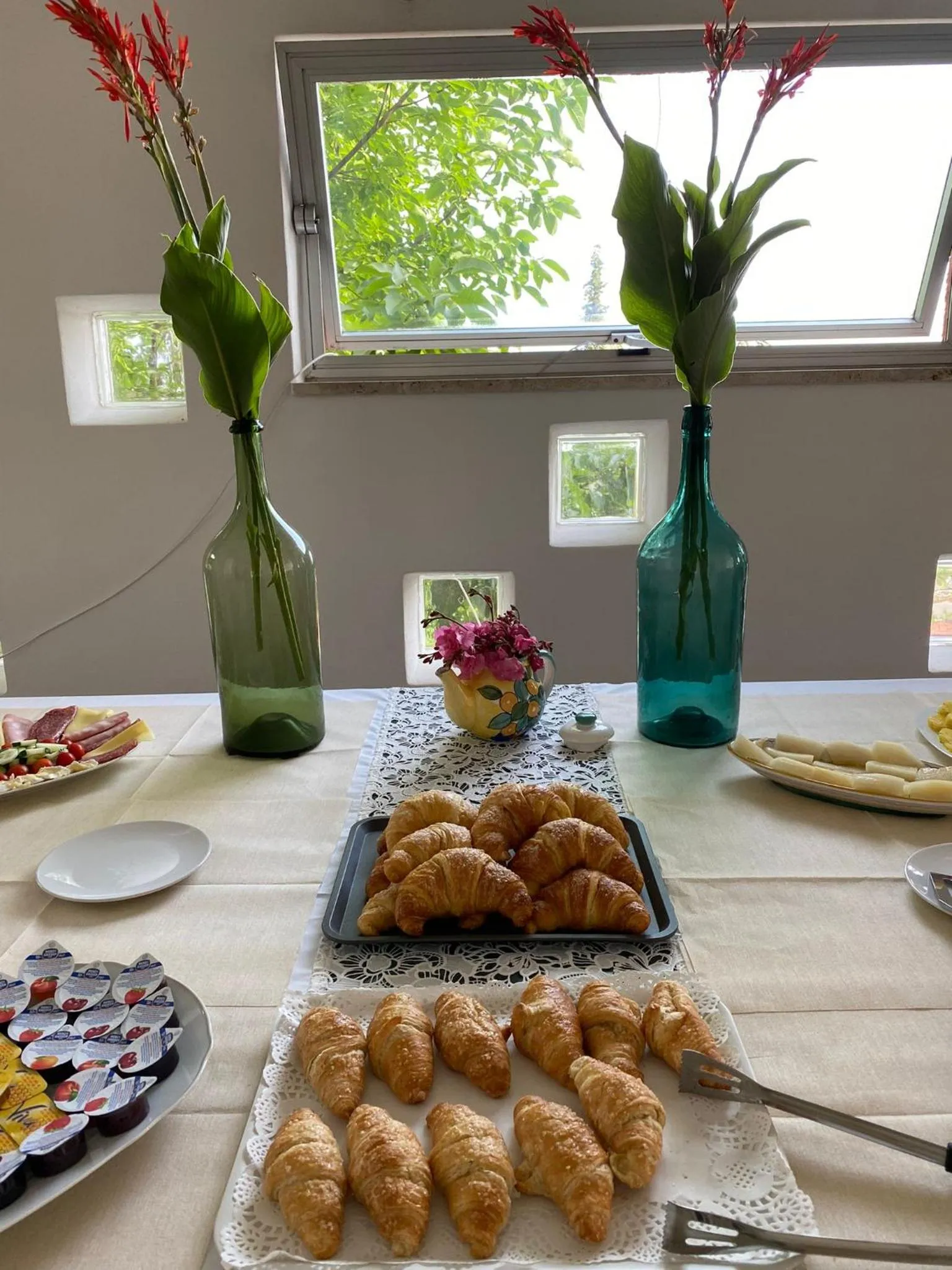 Breakfast in Hotel - Giardino Marchese D'Altavilla