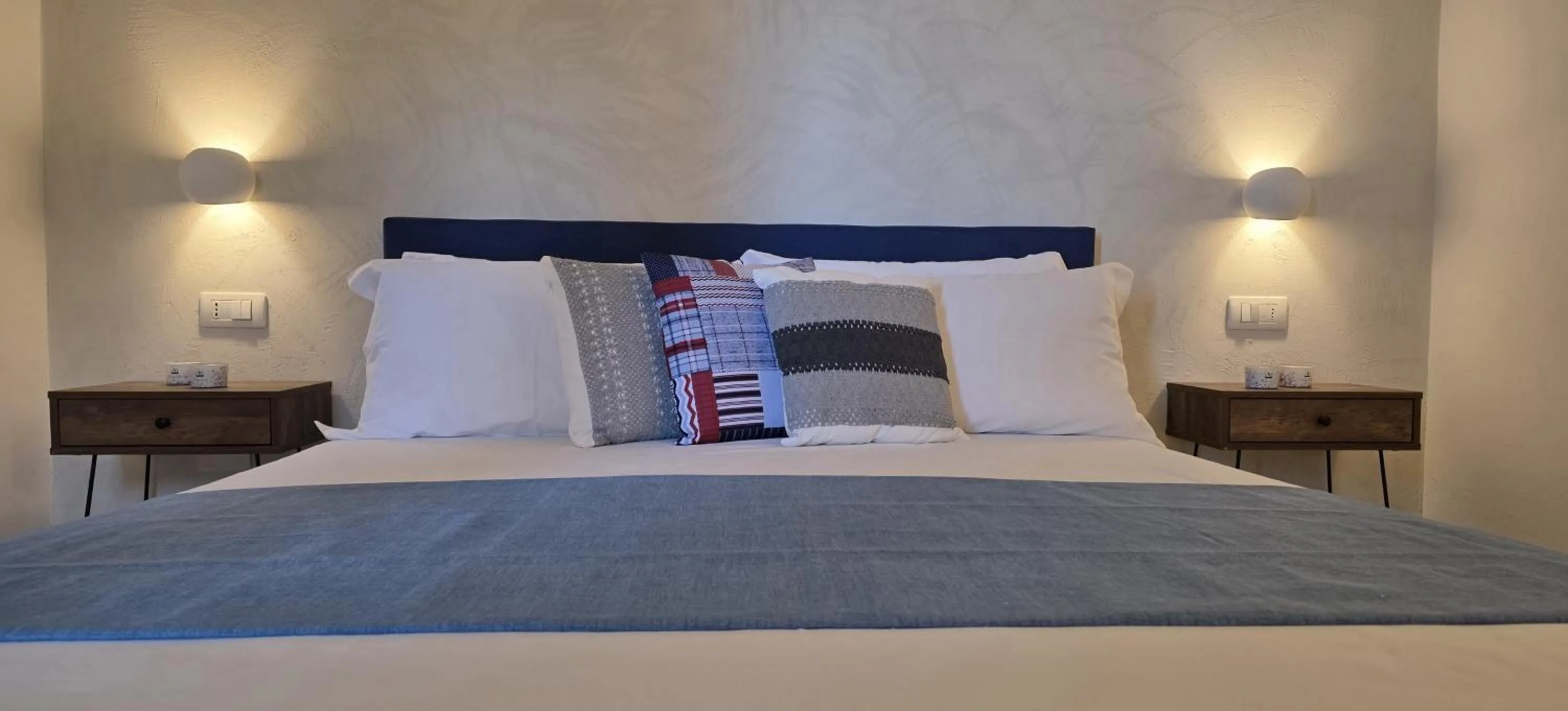 Bed in Hotel Calysea Tropea - Breakfast & Brunch Until 13-00 Included - Free Private Parking