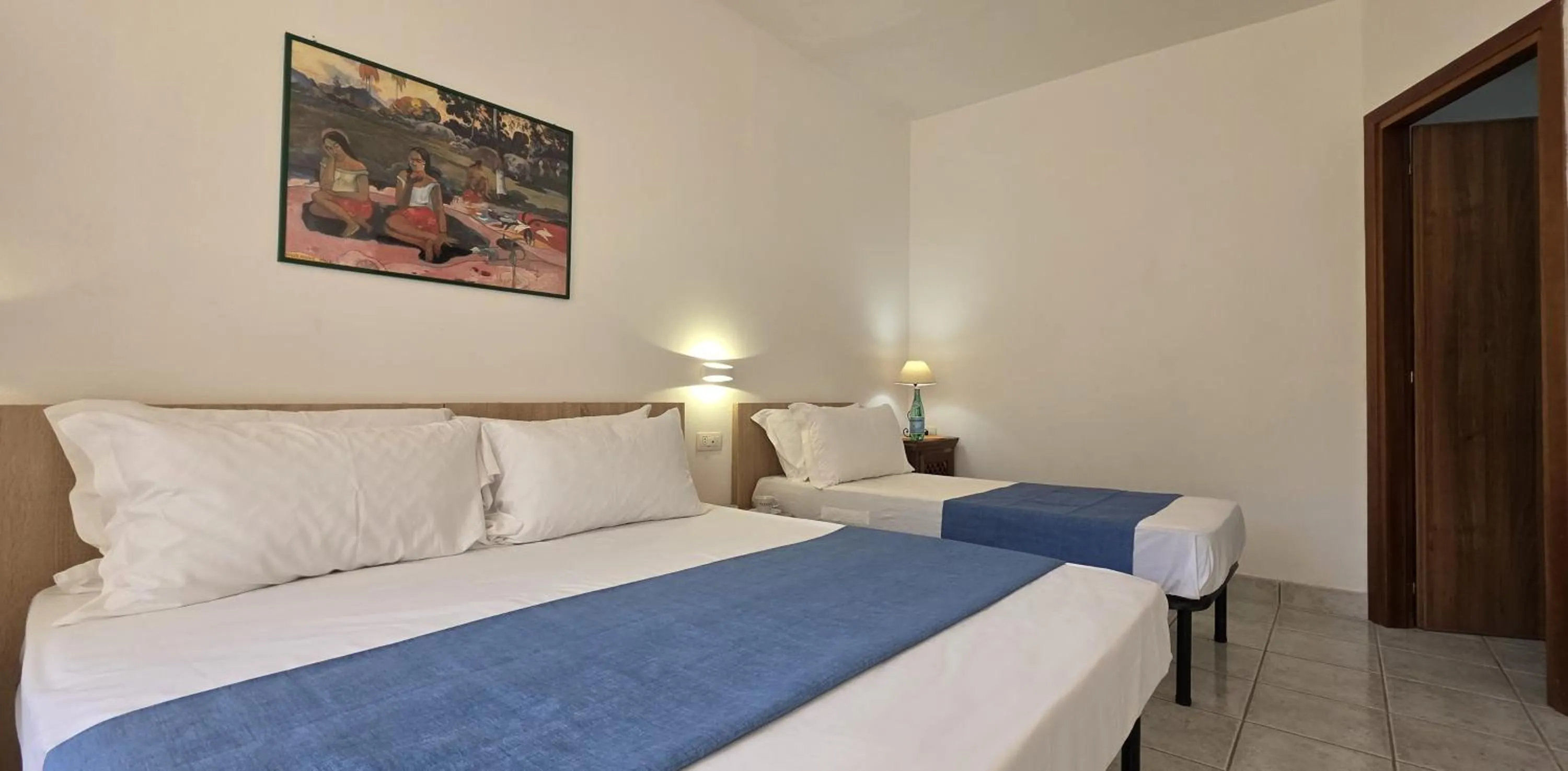 Bed in Hotel Calysea Tropea - Breakfast & Brunch Until 13-00 Included - Free Private Parking