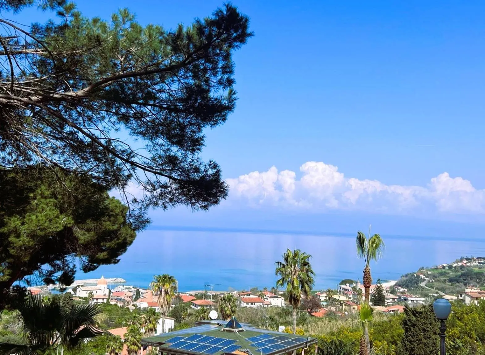 Spring in Hotel Calysea Tropea - Breakfast & Brunch Until 13-00 Included - Free Private Parking