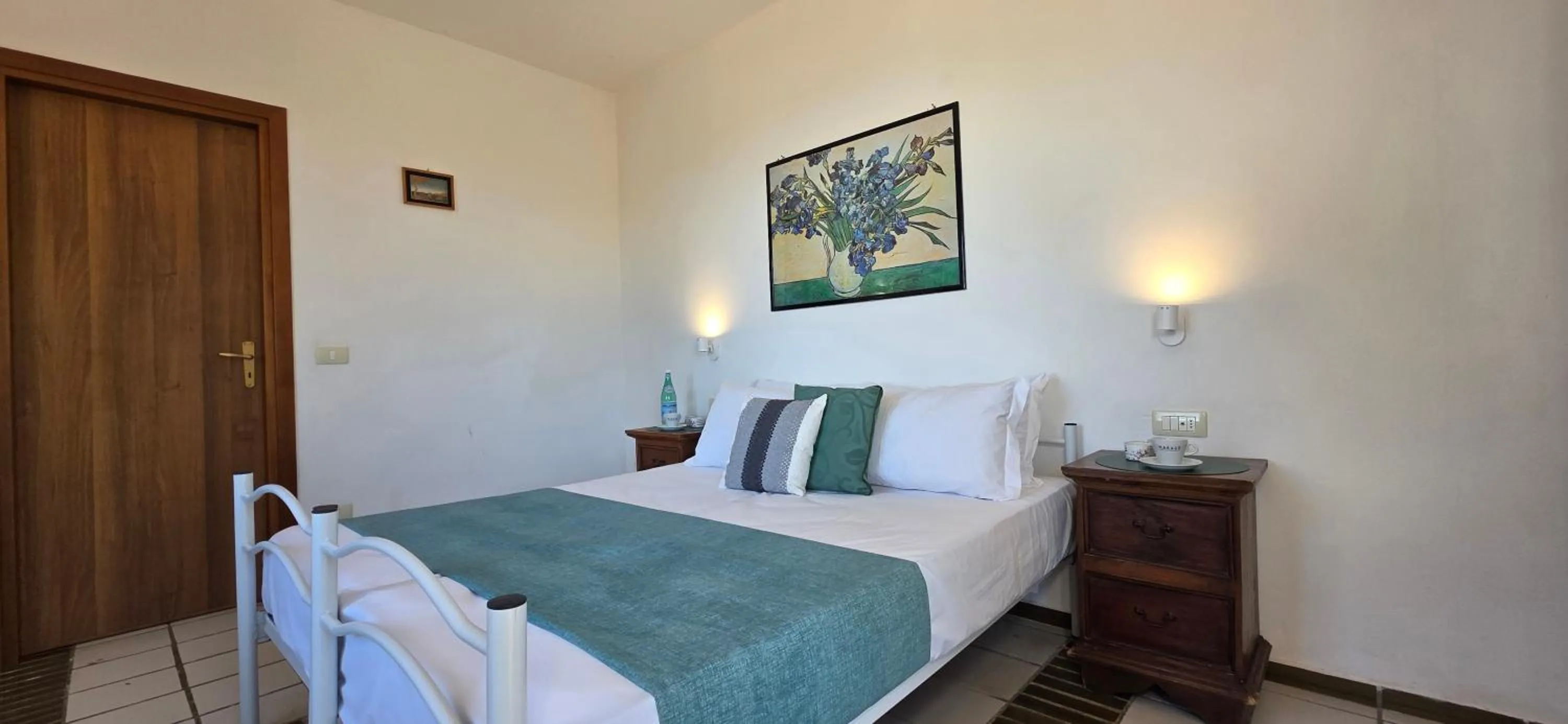 Bed in Hotel Calysea Tropea - Breakfast & Brunch Until 13-00 Included - Free Private Parking