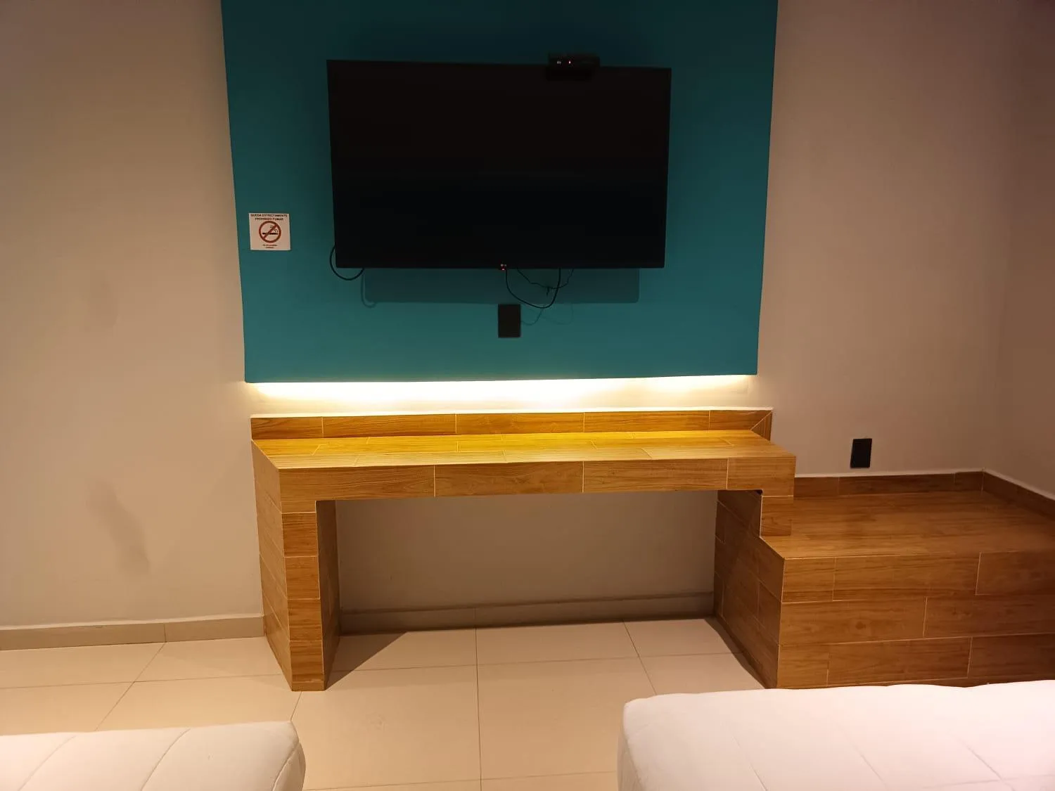 TV and multimedia in Hotel Kavia Mazatlán