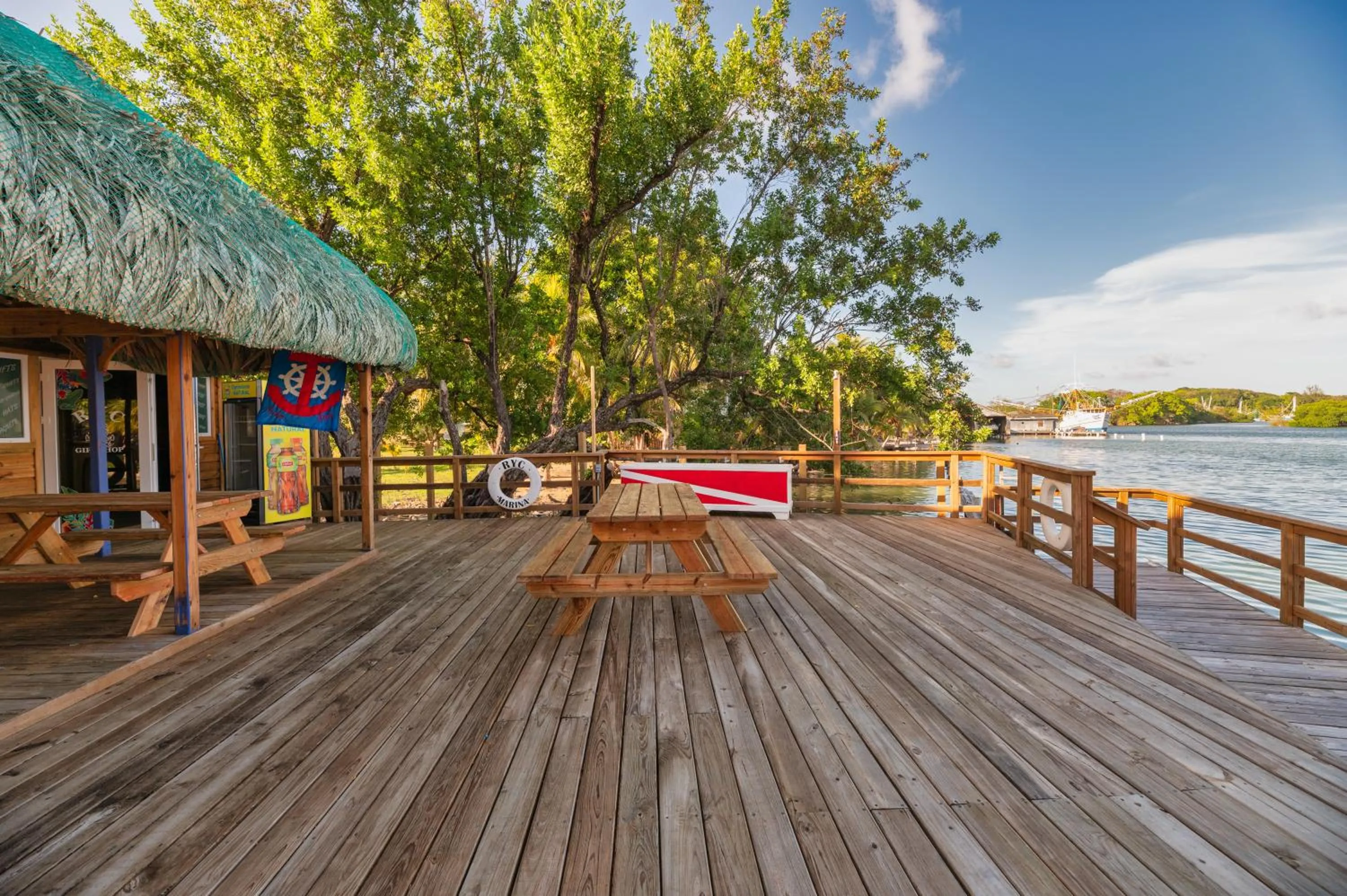 Patio in Hotel and Dive Center Roatan Yacht Club