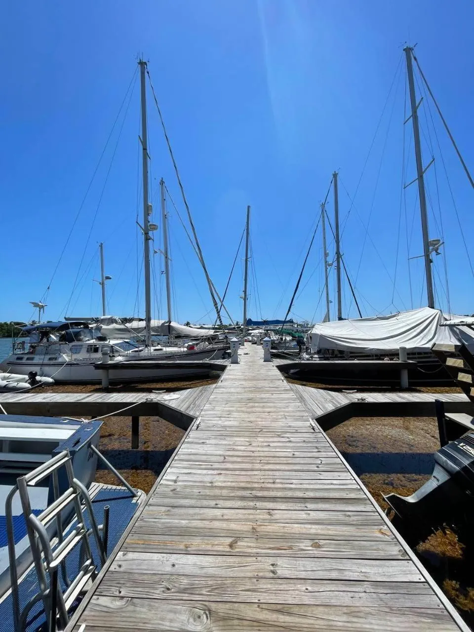 Property building in Hotel and Dive Center Roatan Yacht Club