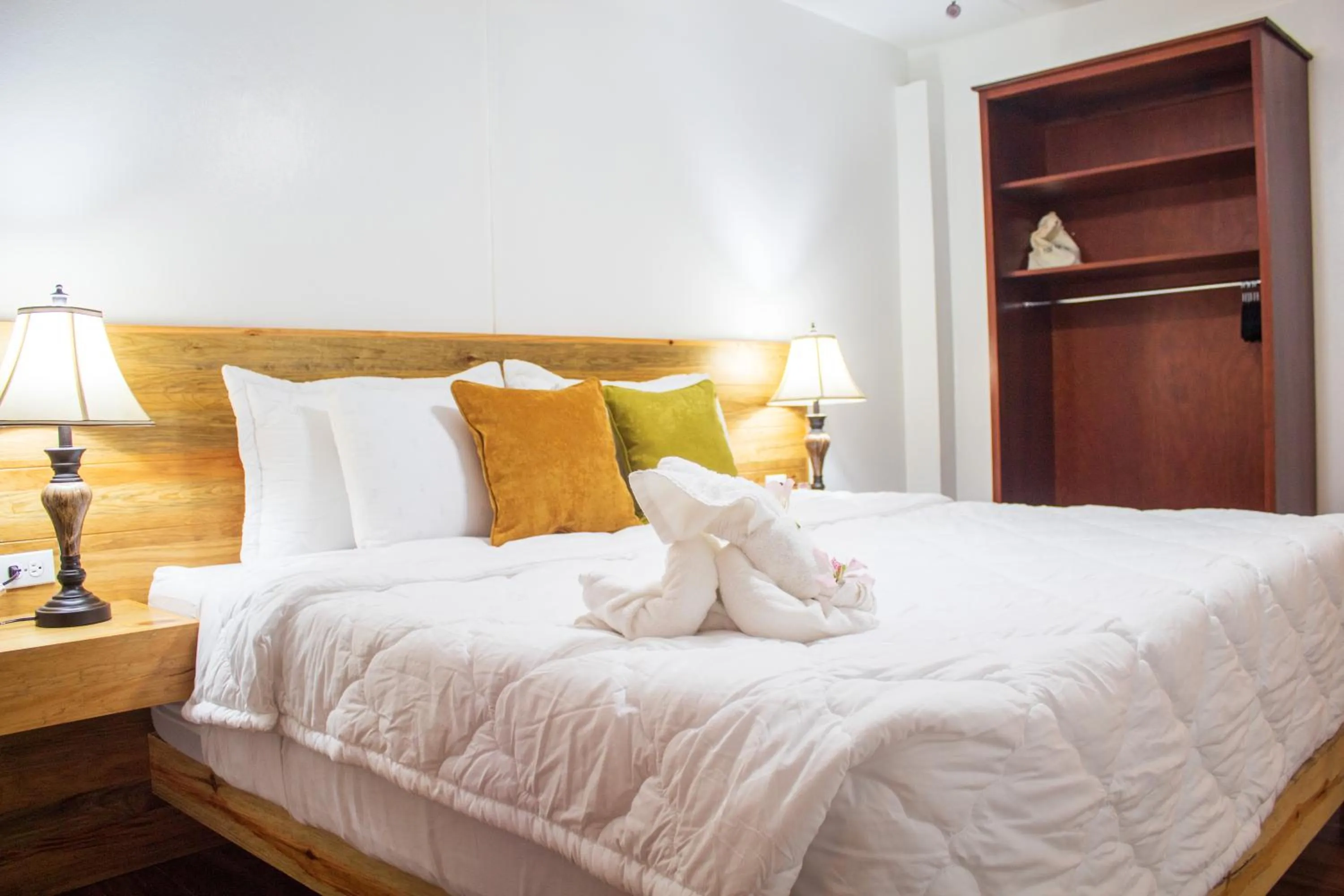 Bed in Hotel and Dive Center Roatan Yacht Club