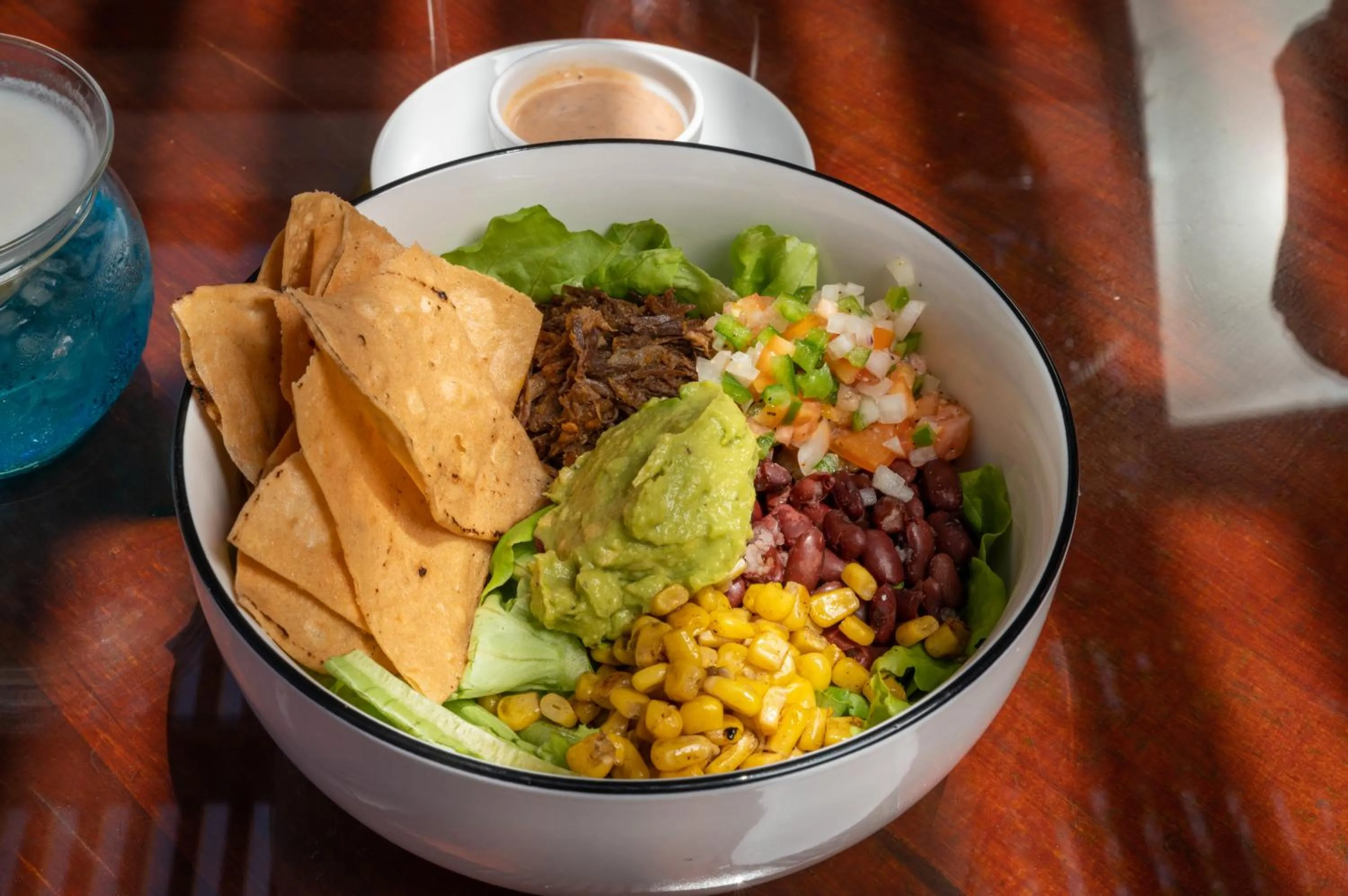 Food and drinks in Hotel and Dive Center Roatan Yacht Club