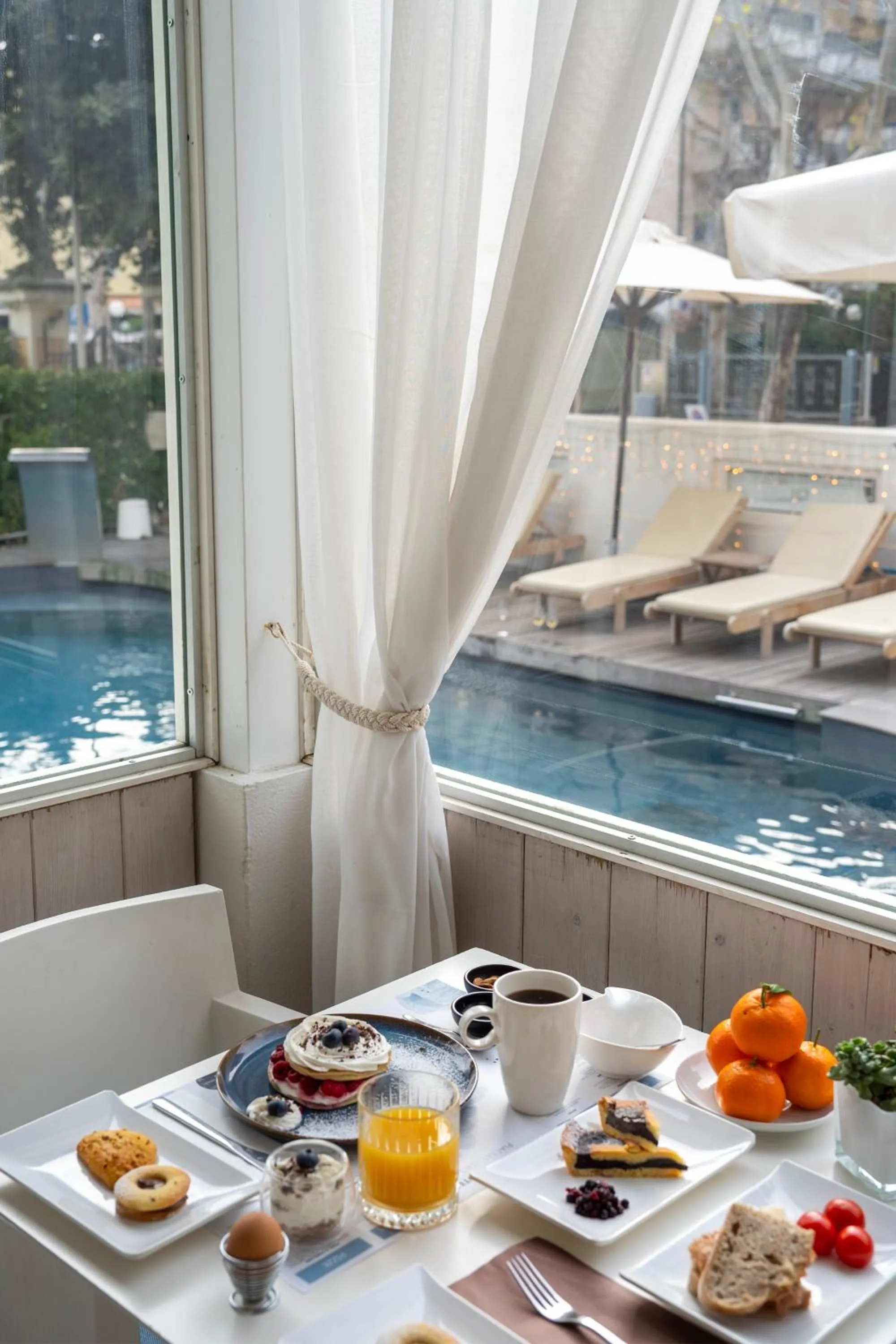 Food and drinks in Le Rose Spa Hotel