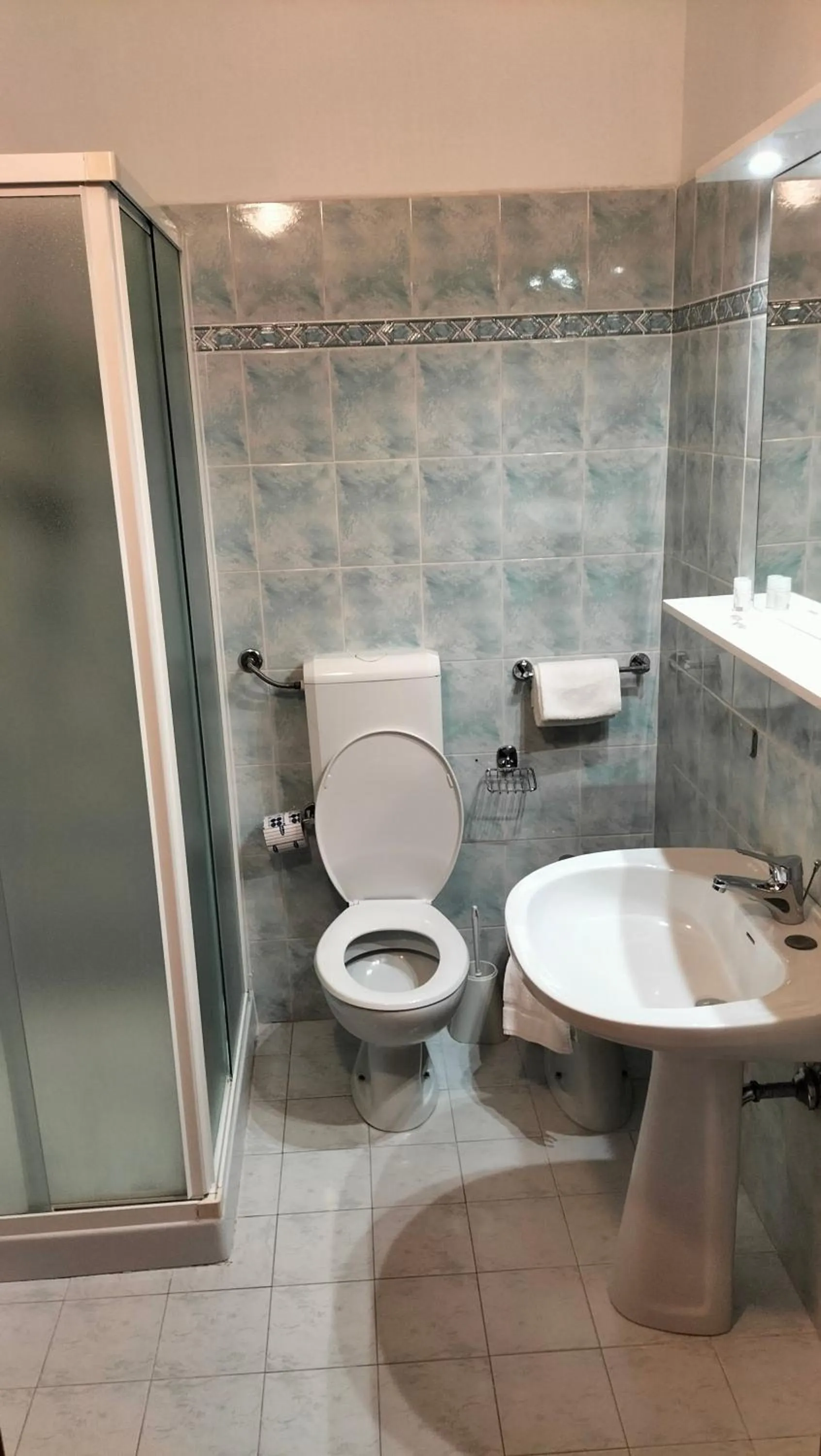 Shower in Hotel La Meridiana