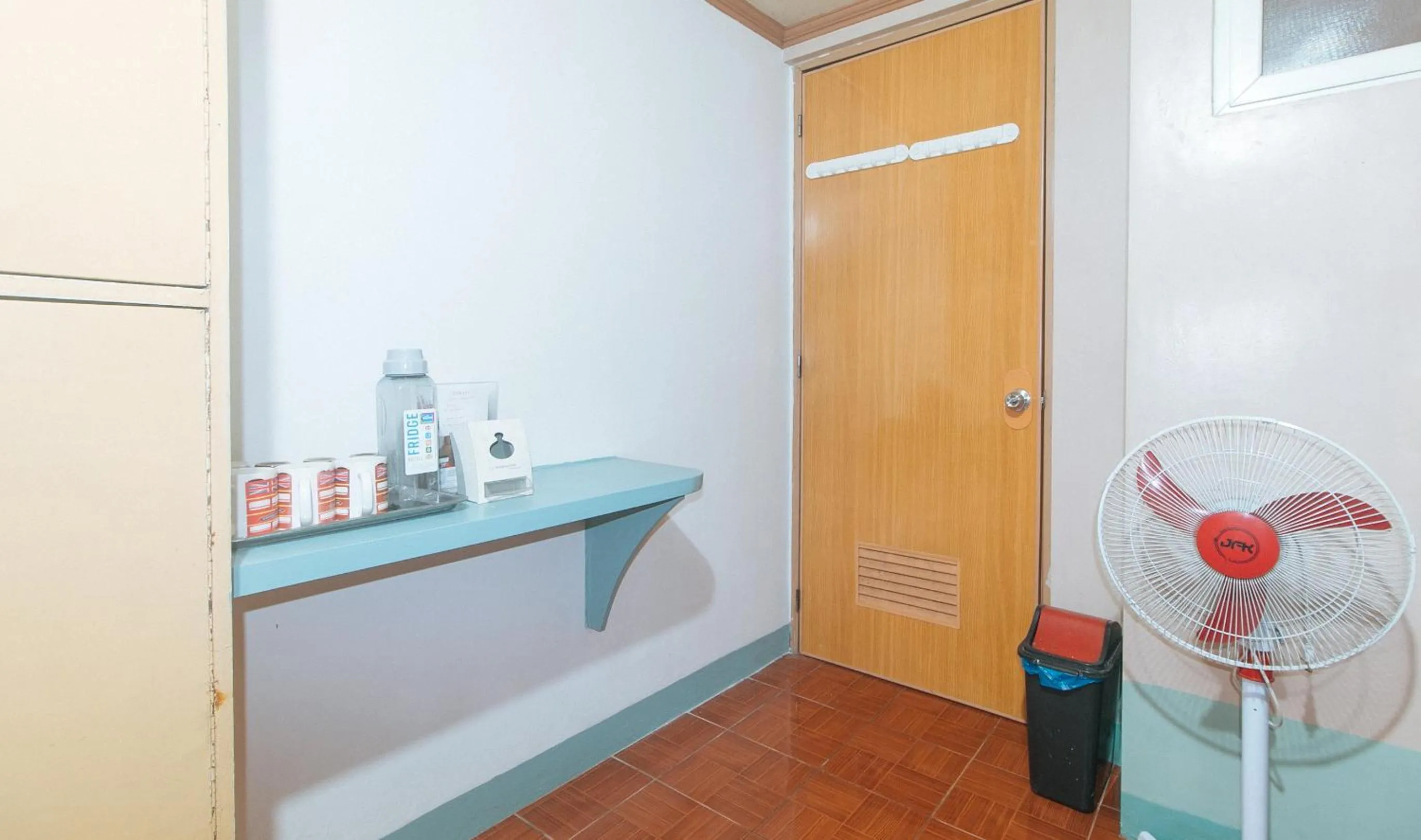 Area and facilities in RedDoorz Hostel at MRC Residences Baguio