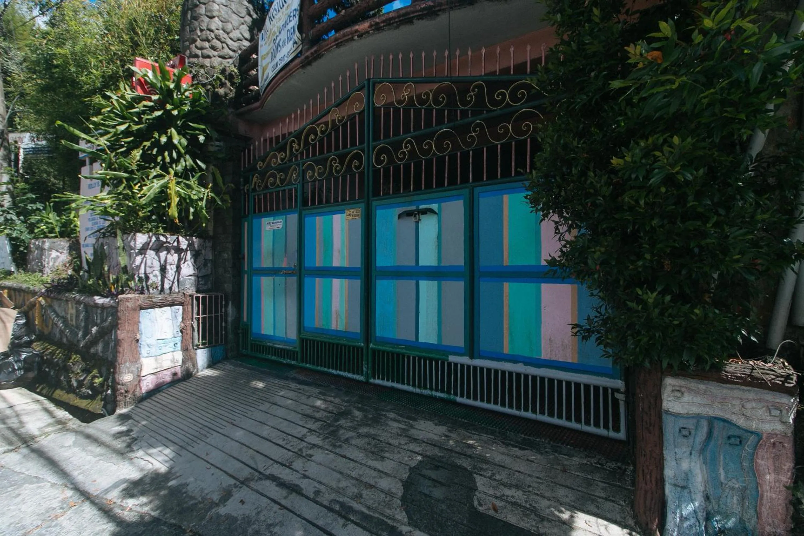 Property building in RedDoorz Hostel at MRC Residences Baguio