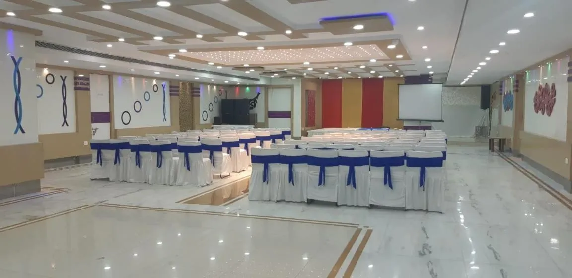 Business facilities in Grand Geet Hotels