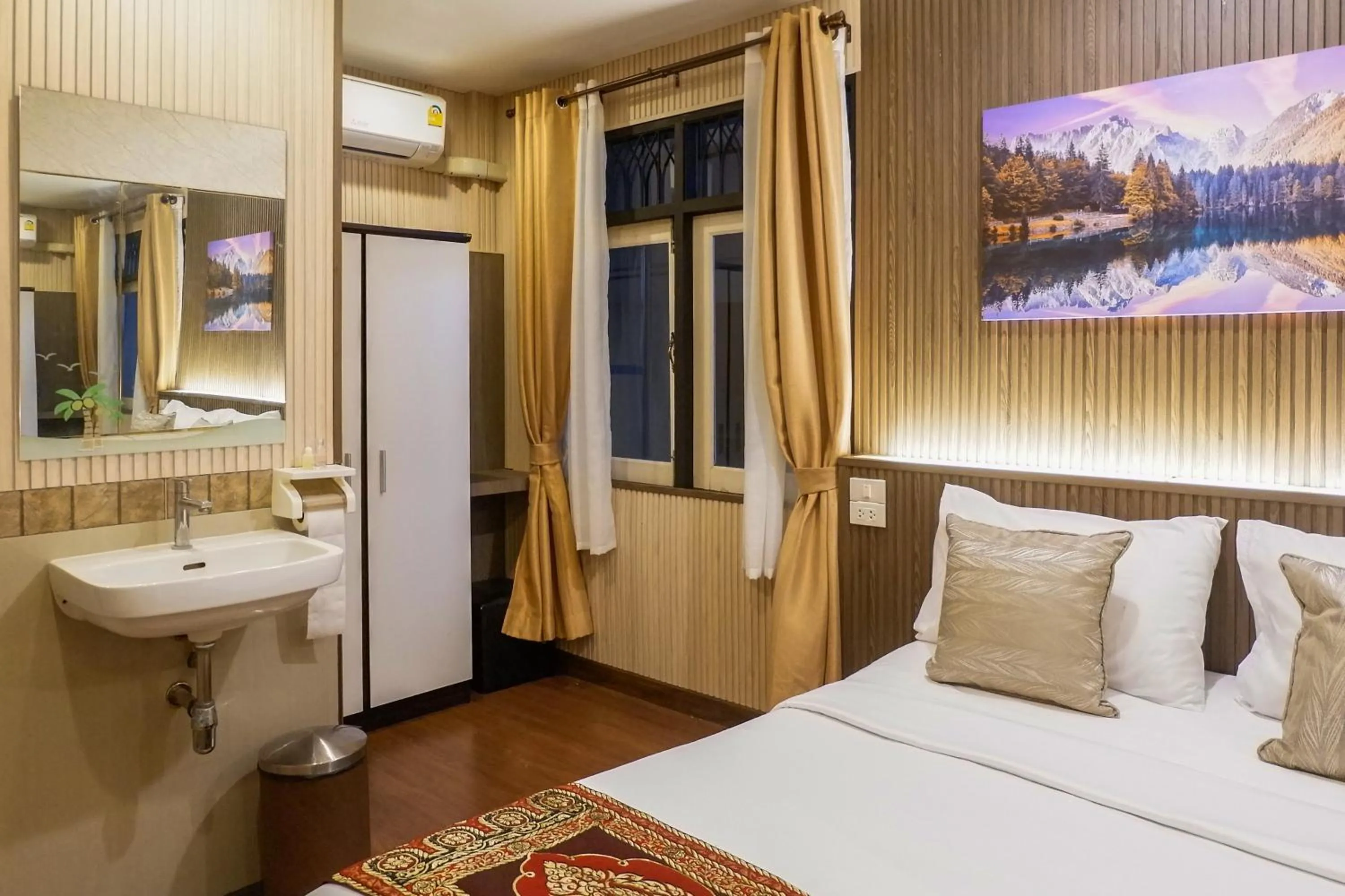 Bed in Usman Halal Home