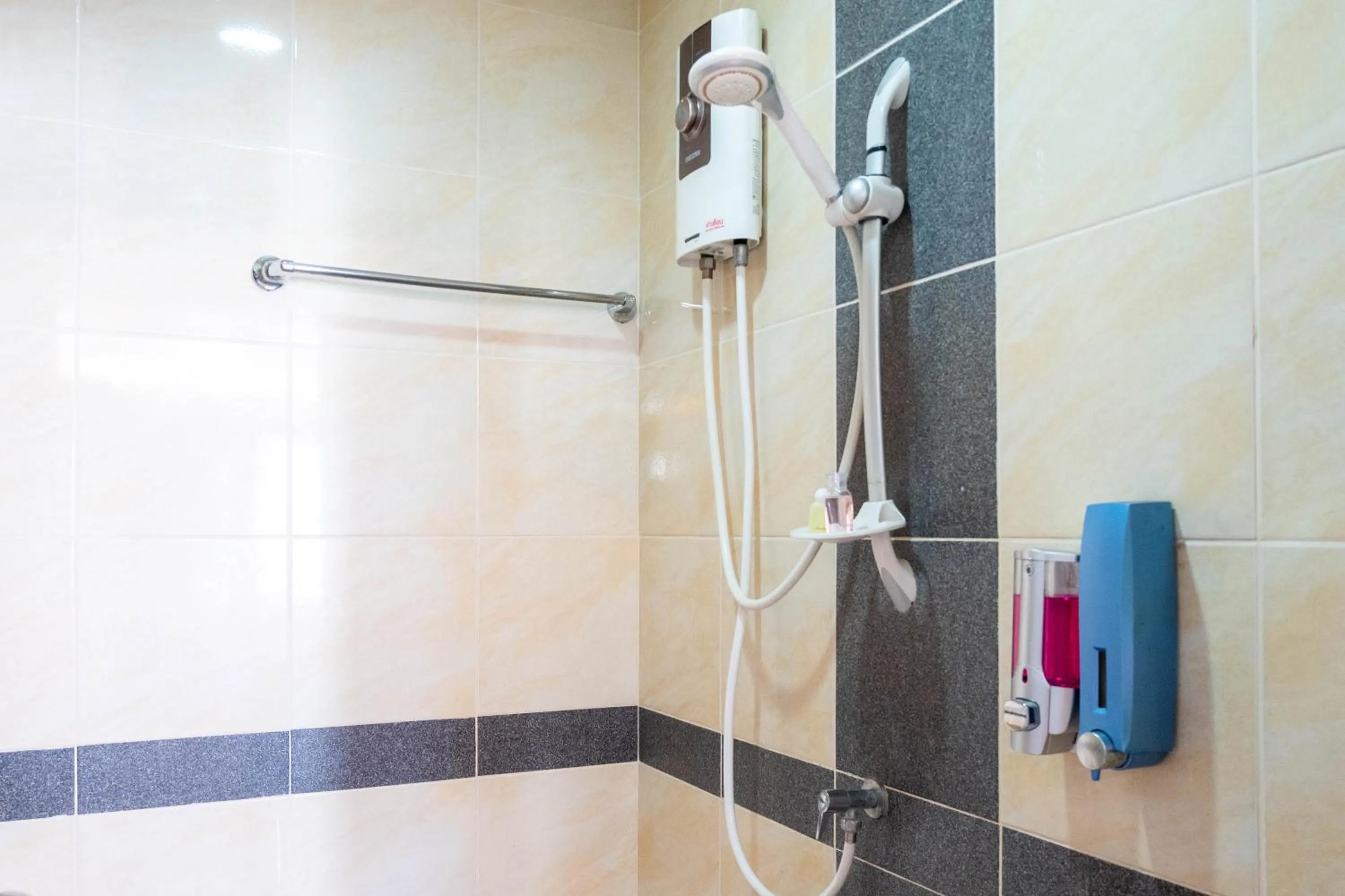 Shower in Usman Halal Home