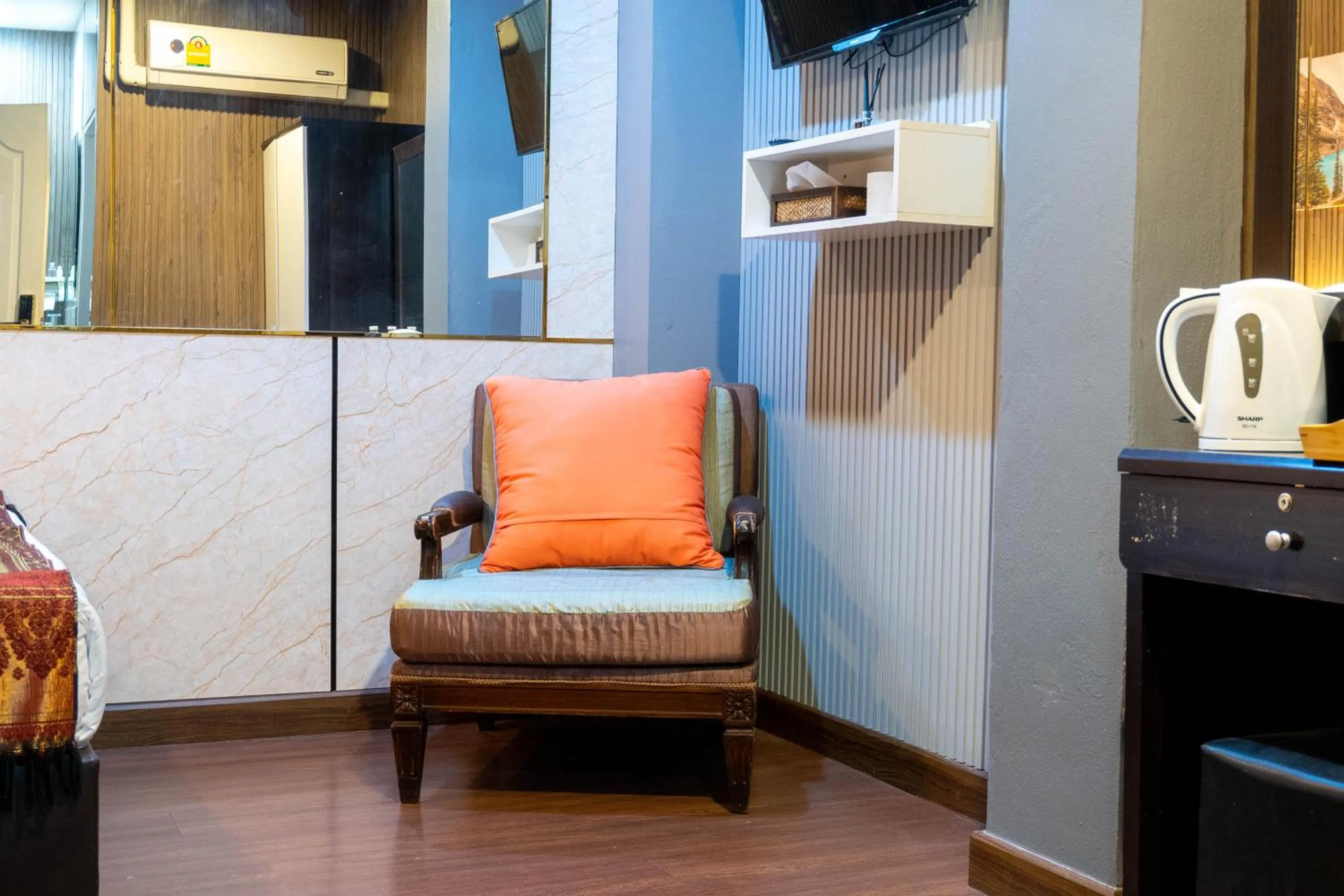 TV and multimedia in Usman Halal Home