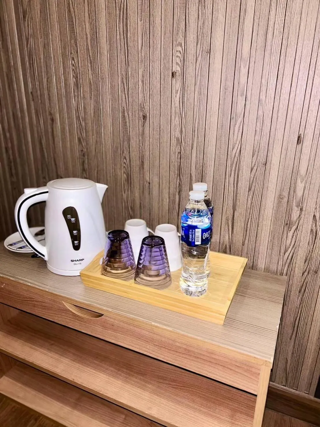 Coffee/tea facilities in Usman Halal Home