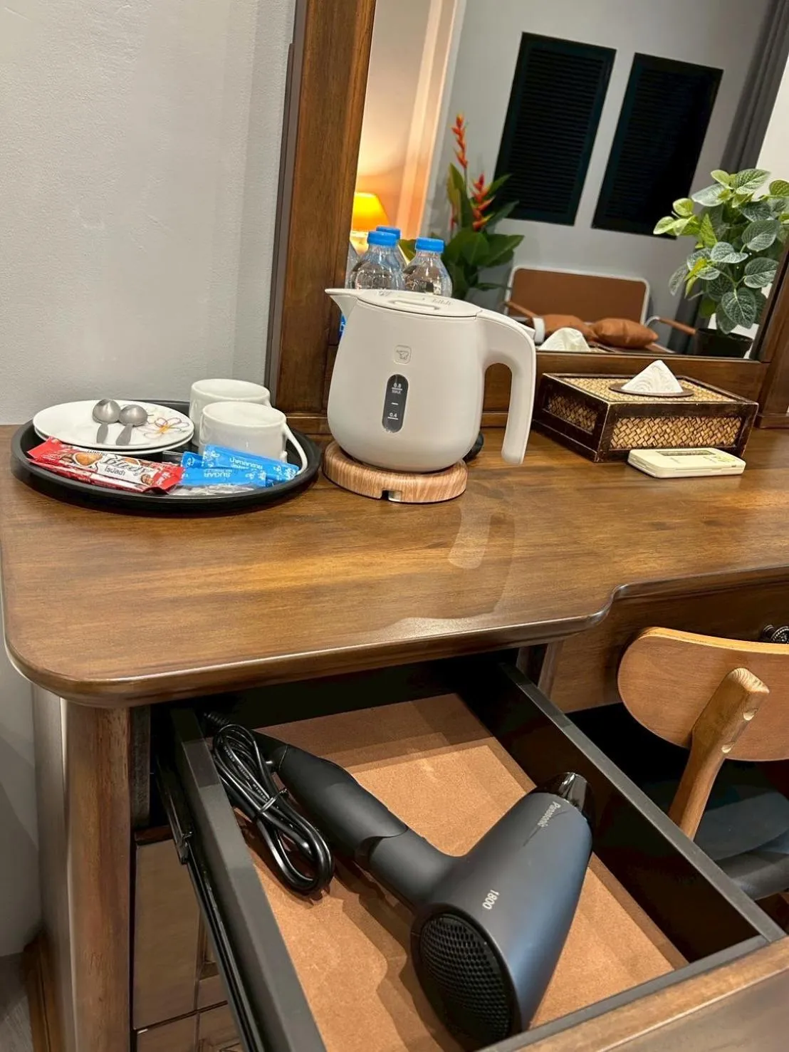 Area and facilities in Usman Halal Home