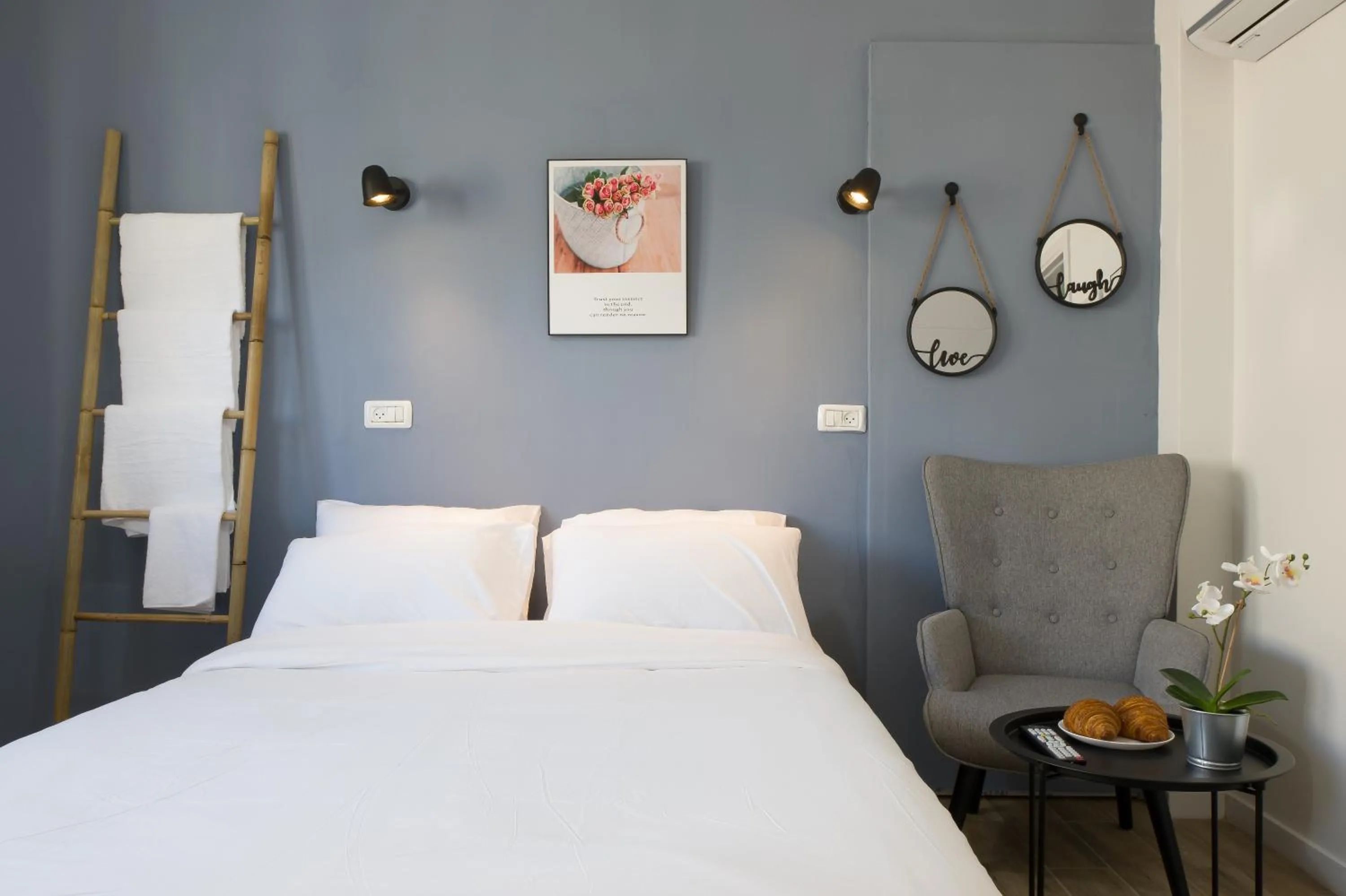 Bed in Aju Ben Yehuda 23