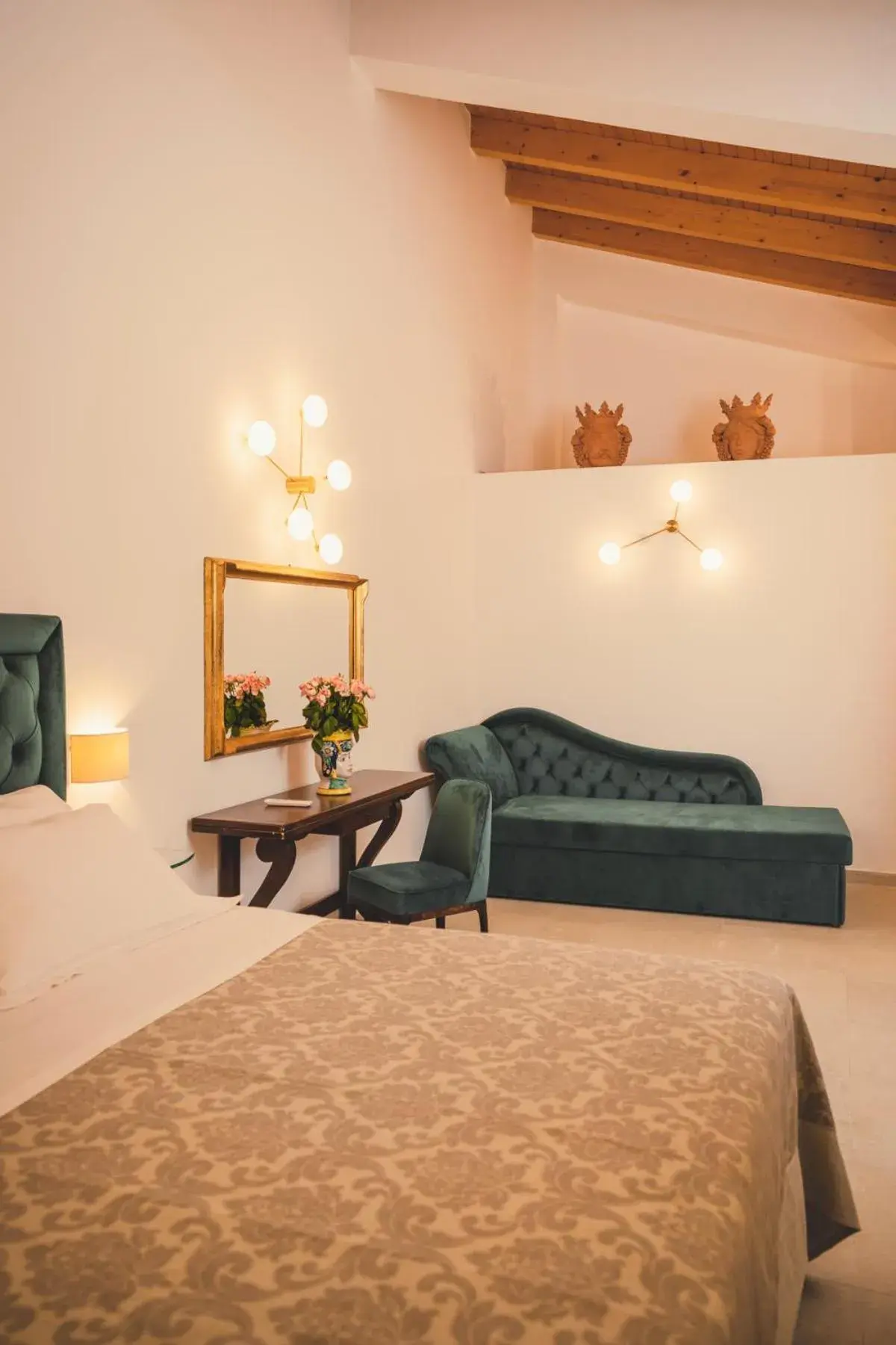 Photo of the whole room, Bed in Hotel Villa Giulia Photo of the whole room, Bed in Hotel Villa Giulia