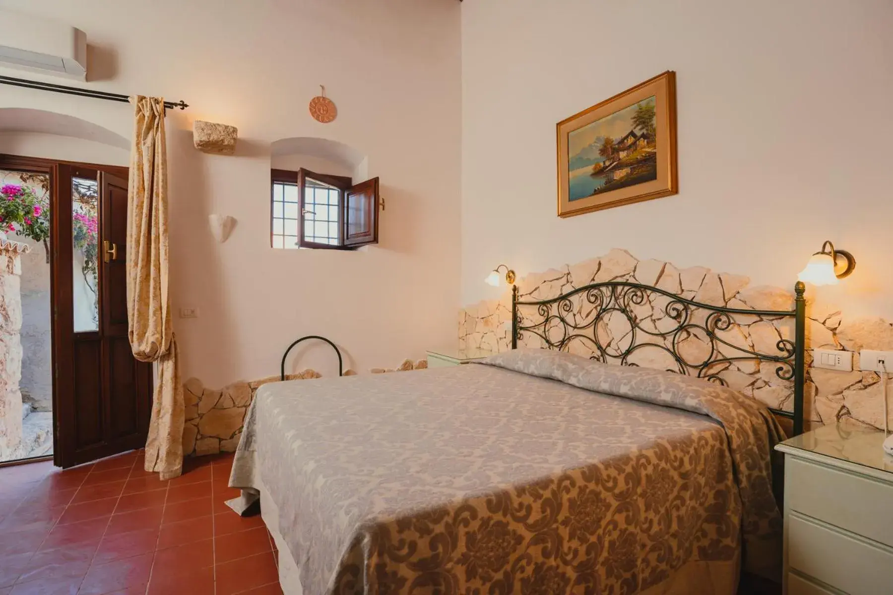 Bedroom, Bed in Hotel Villa Giulia Bedroom, Bed in Hotel Villa Giulia