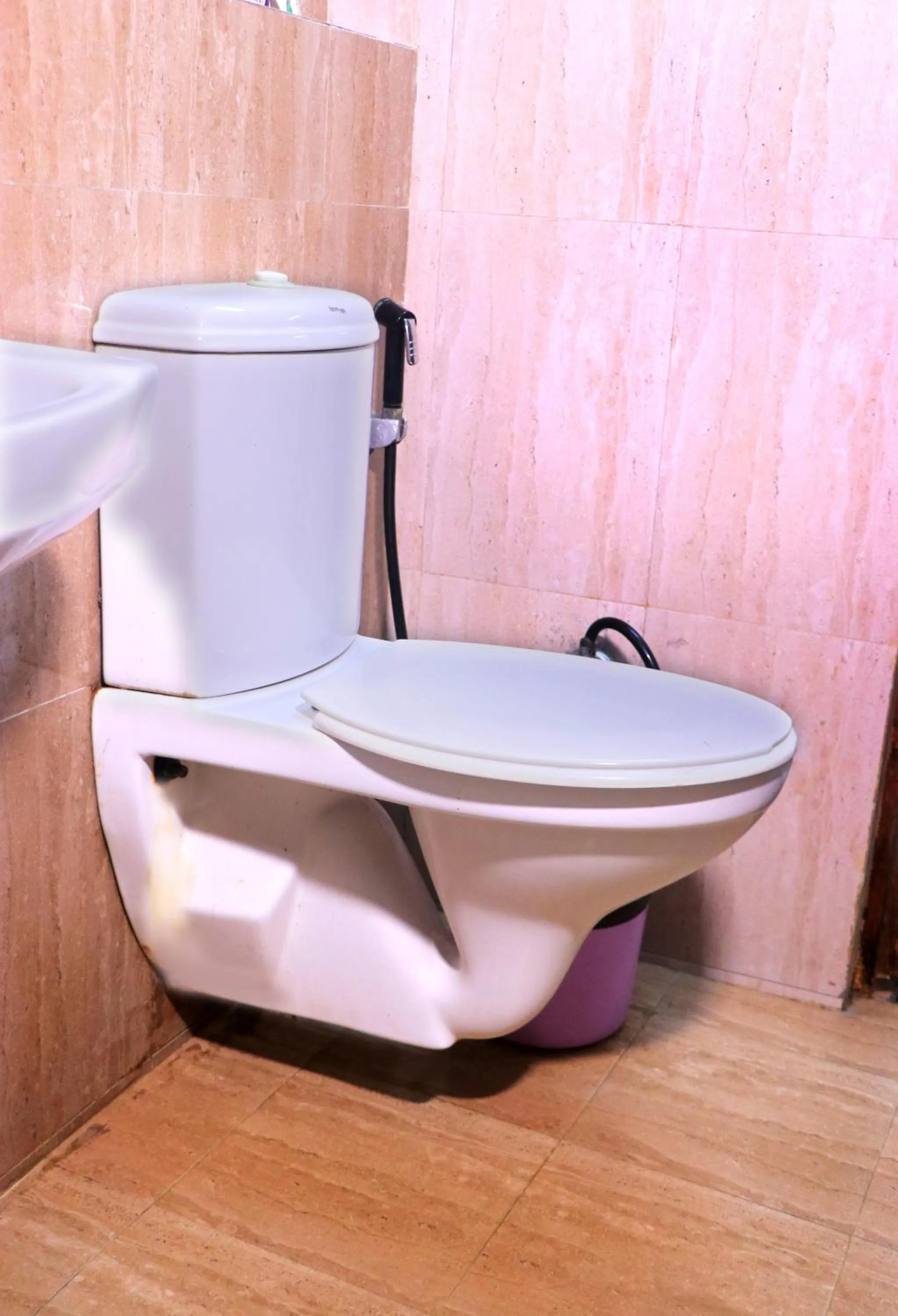 Toilet in Hotel Panache 500 Mtrs From Shri Krishna Janma bhumi Teample