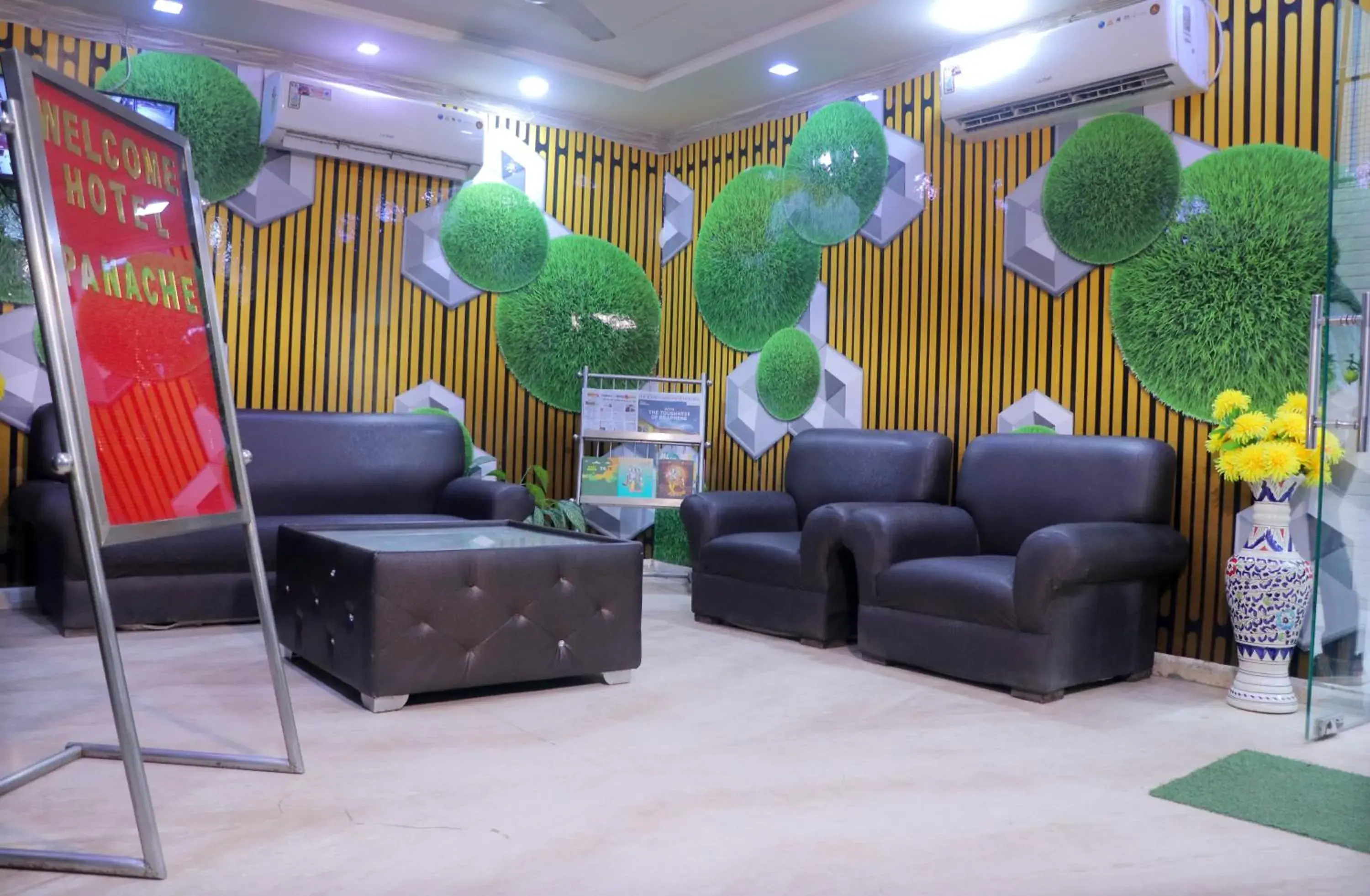 Lobby or reception in Hotel Panache 500 Mtrs From Shri Krishna Janma bhumi Teample Lobby or reception in Hotel Panache 500 Mtrs From Shri Krishna Janma bhumi Teample