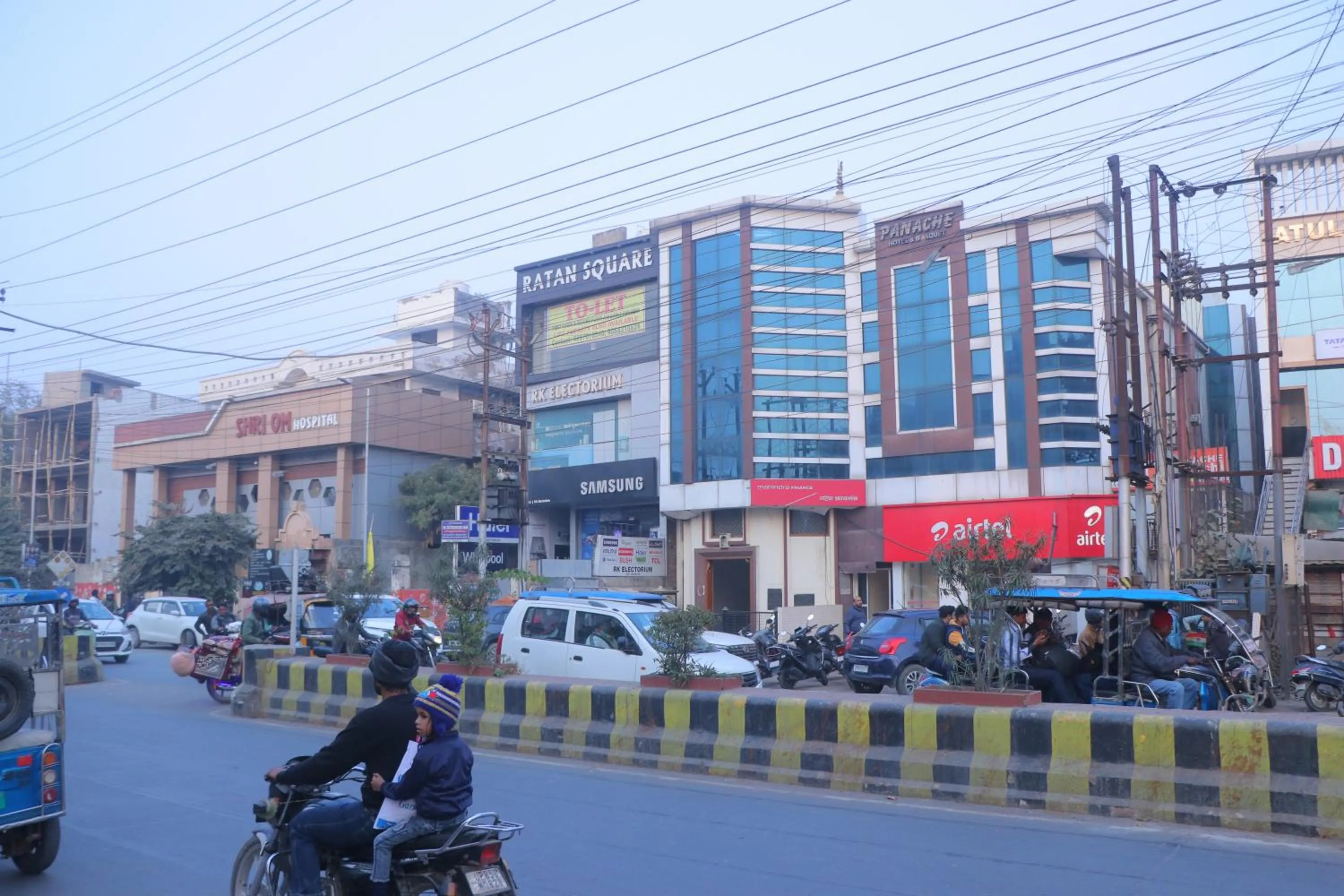 Hotel Panache 500 Mtrs From Shri Krishna Janma bhumi Teample