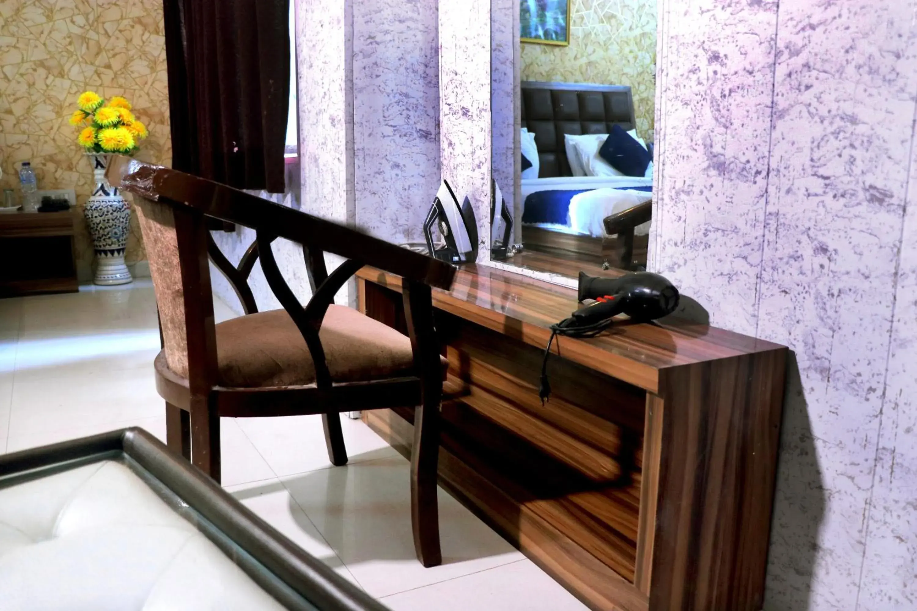 hair dryier in Hotel Panache 500 Mtrs From Shri Krishna Janma bhumi Teample hair dryier in Hotel Panache 500 Mtrs From Shri Krishna Janma bhumi Teample