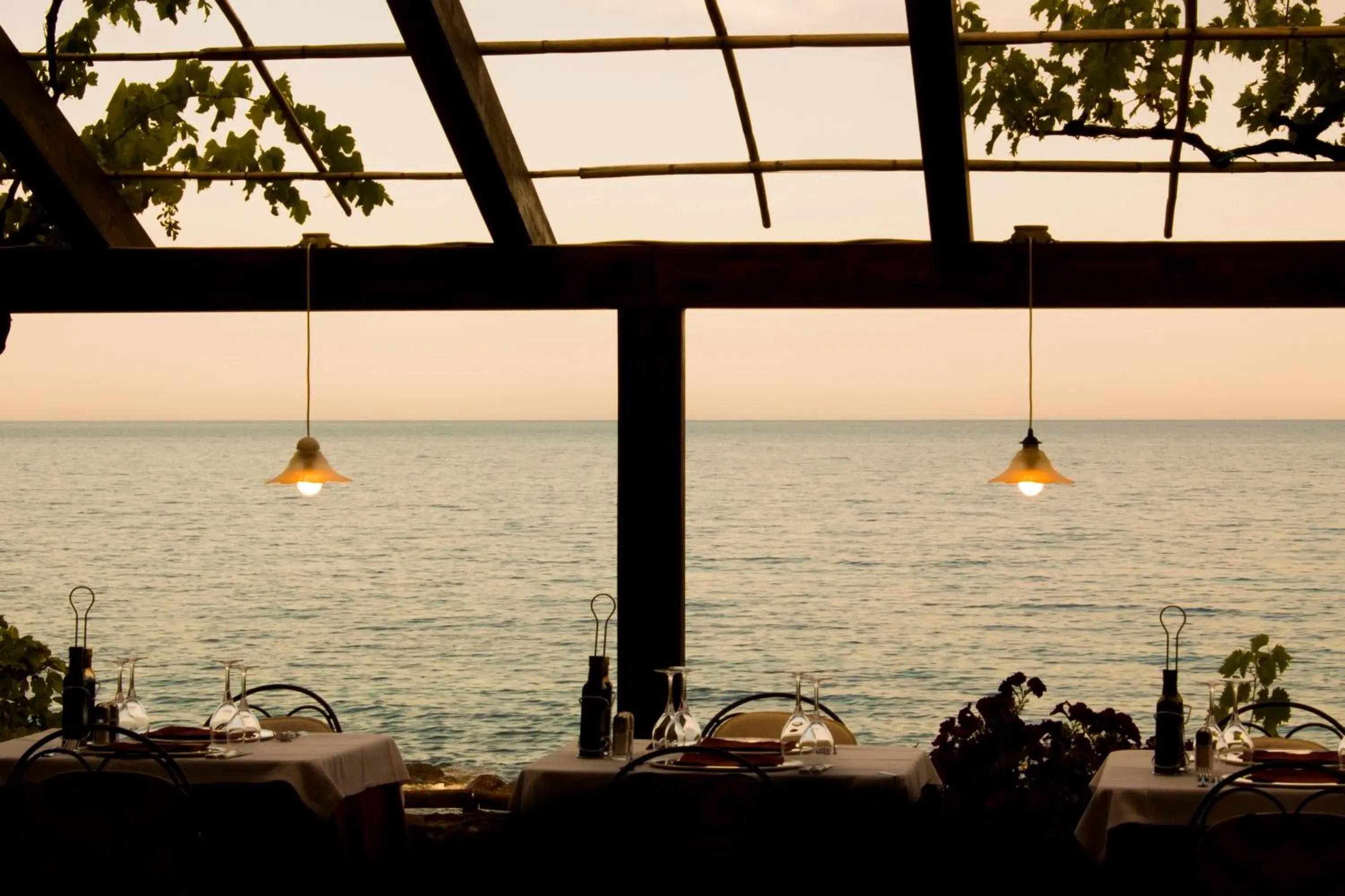 Restaurant/places to eat in Costa Dorada Restaurant/places to eat in Costa Dorada