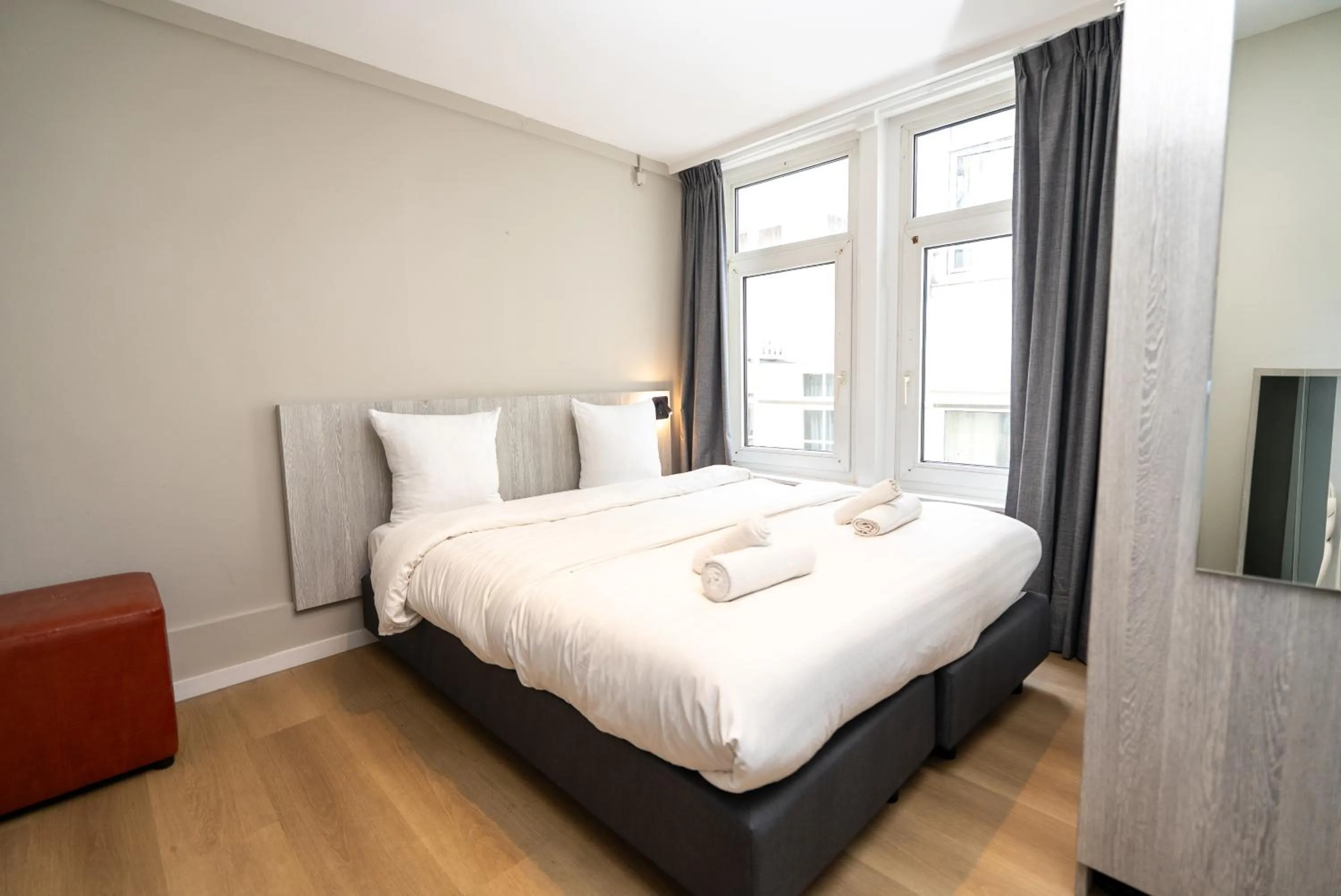 Bedroom, Bed in The Crown Hotel