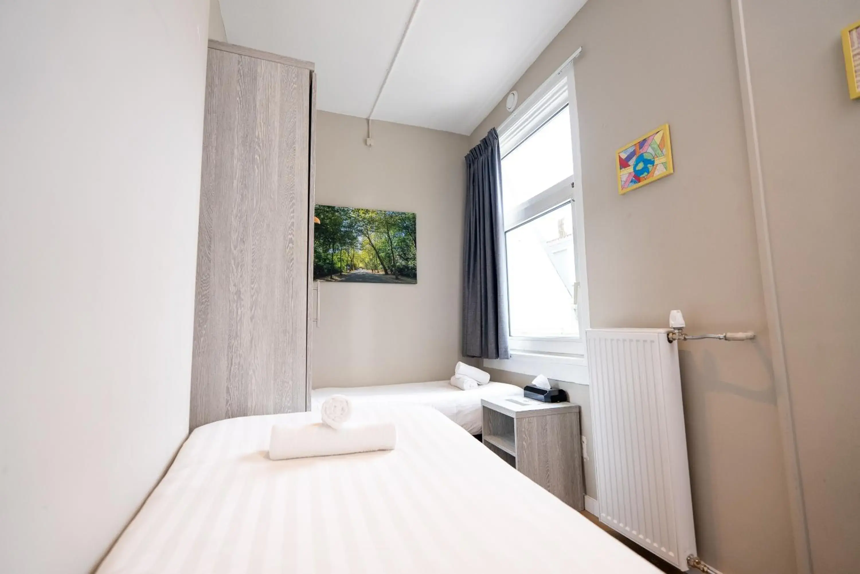 Bedroom, Bed in The Crown Hotel Bedroom, Bed in The Crown Hotel