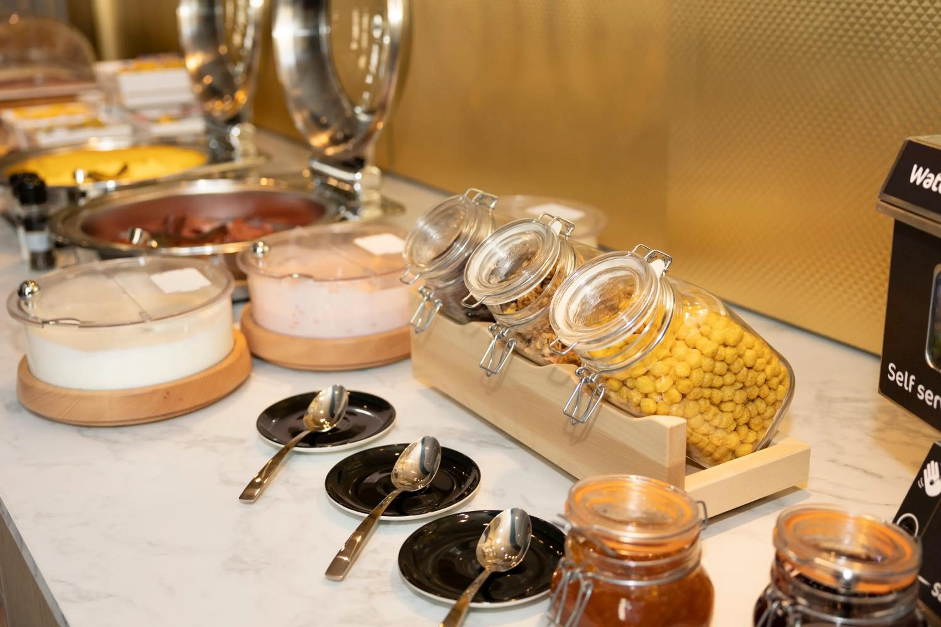 Breakfast in B&B HOTEL Hasselt