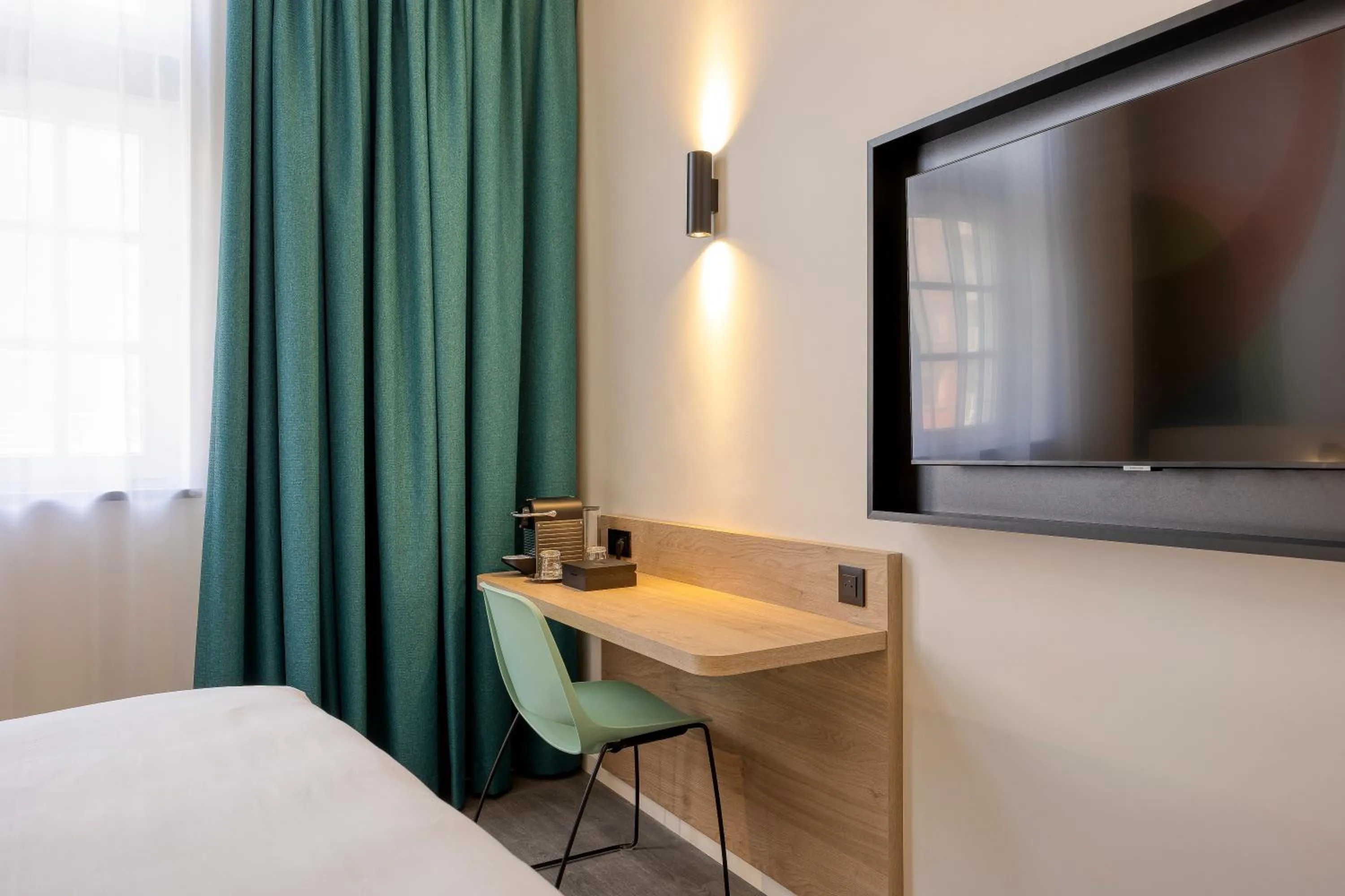 Photo of the whole room, Bed in B&B HOTEL Hasselt