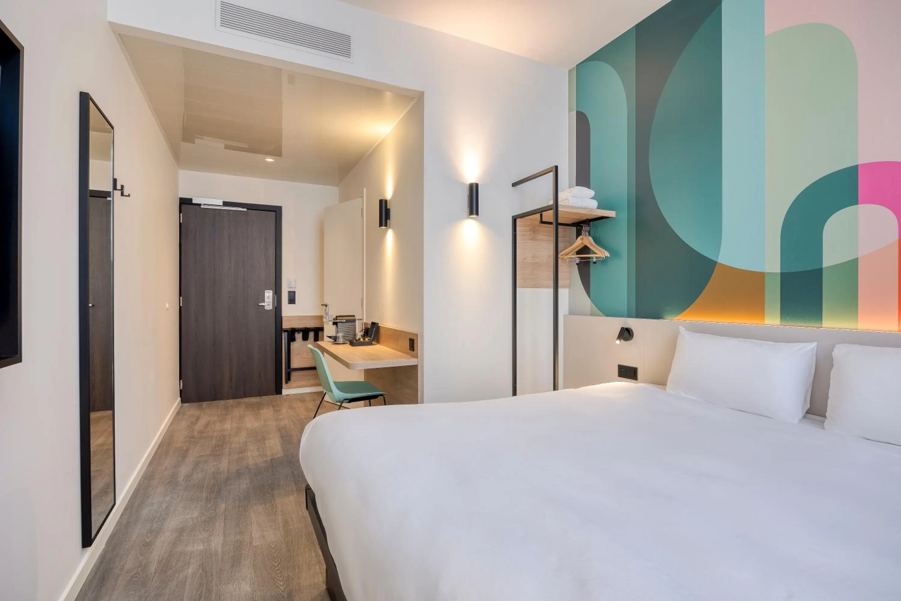 Photo of the whole room, Bed in B&B HOTEL Hasselt