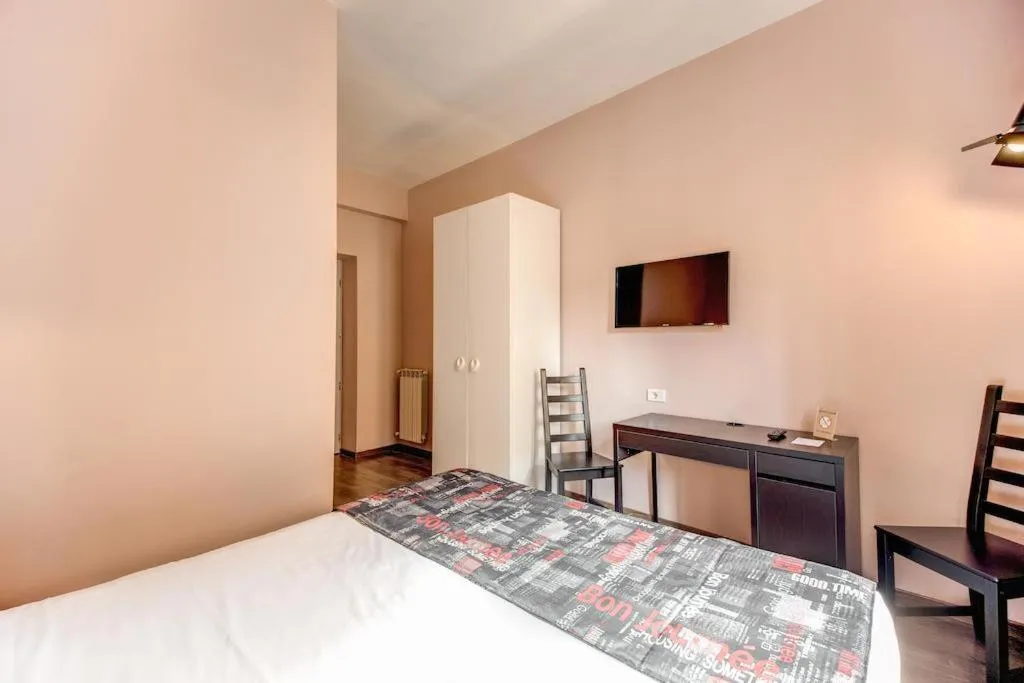 Photo of the whole room, Bed in Residenza Belli Inn