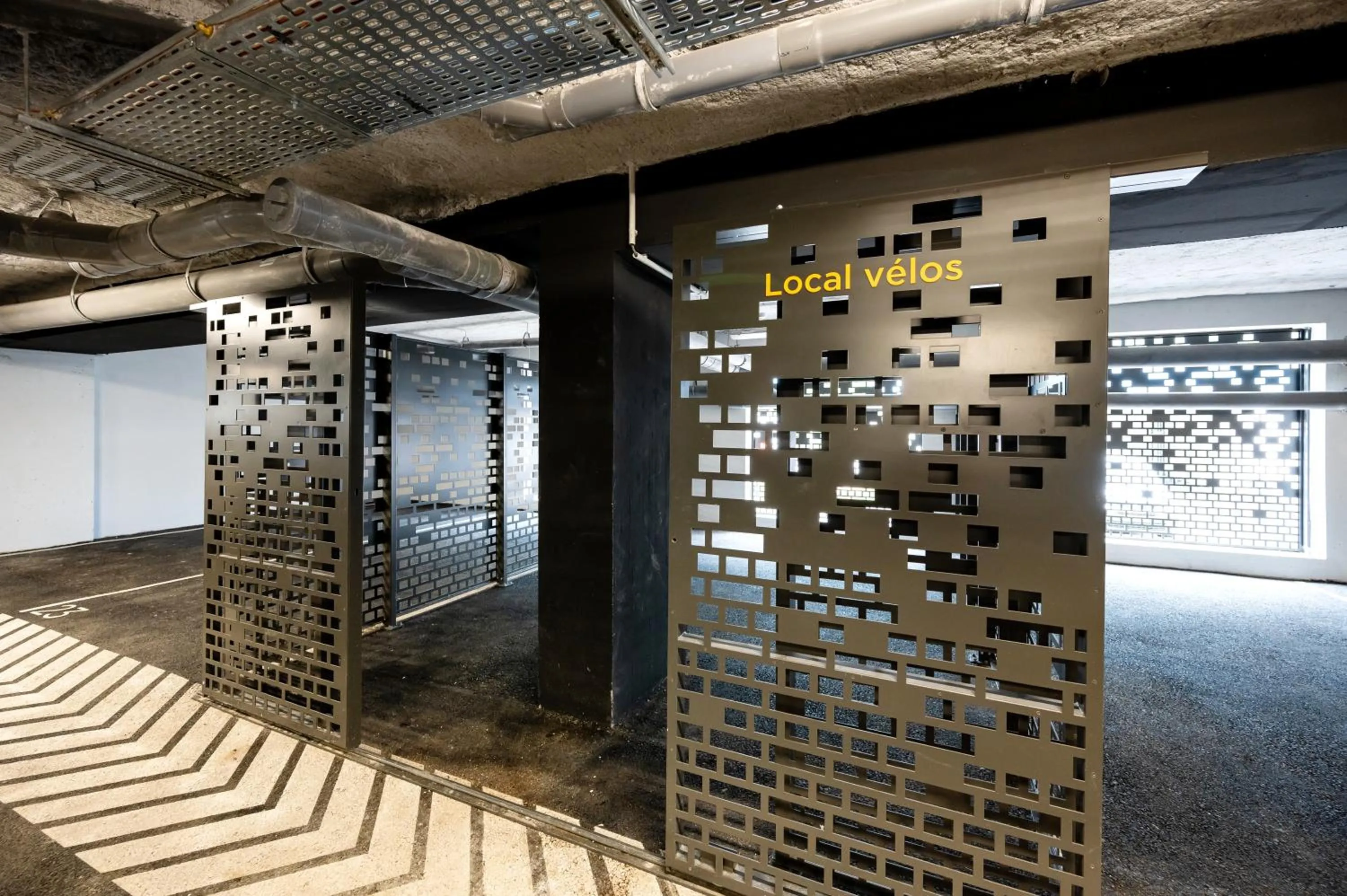 Parking in Staycity Aparthotels Paris La Defense