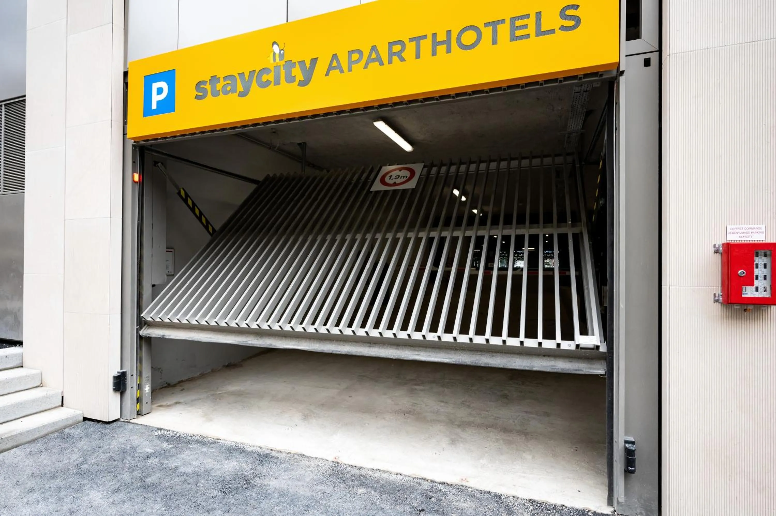 Parking in Staycity Aparthotels Paris La Defense