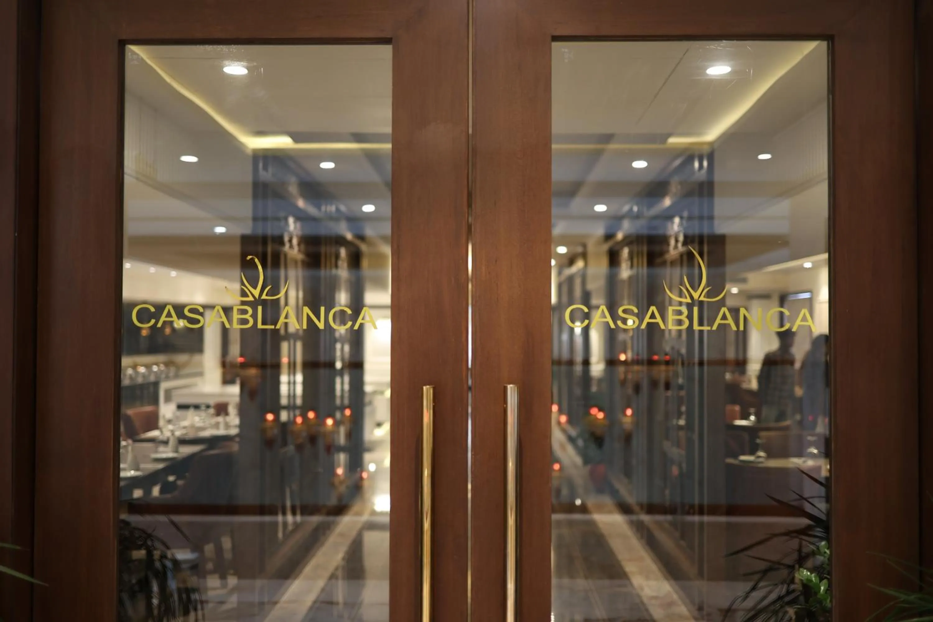 Restaurant/places to eat in Pride Hotel Bhopal