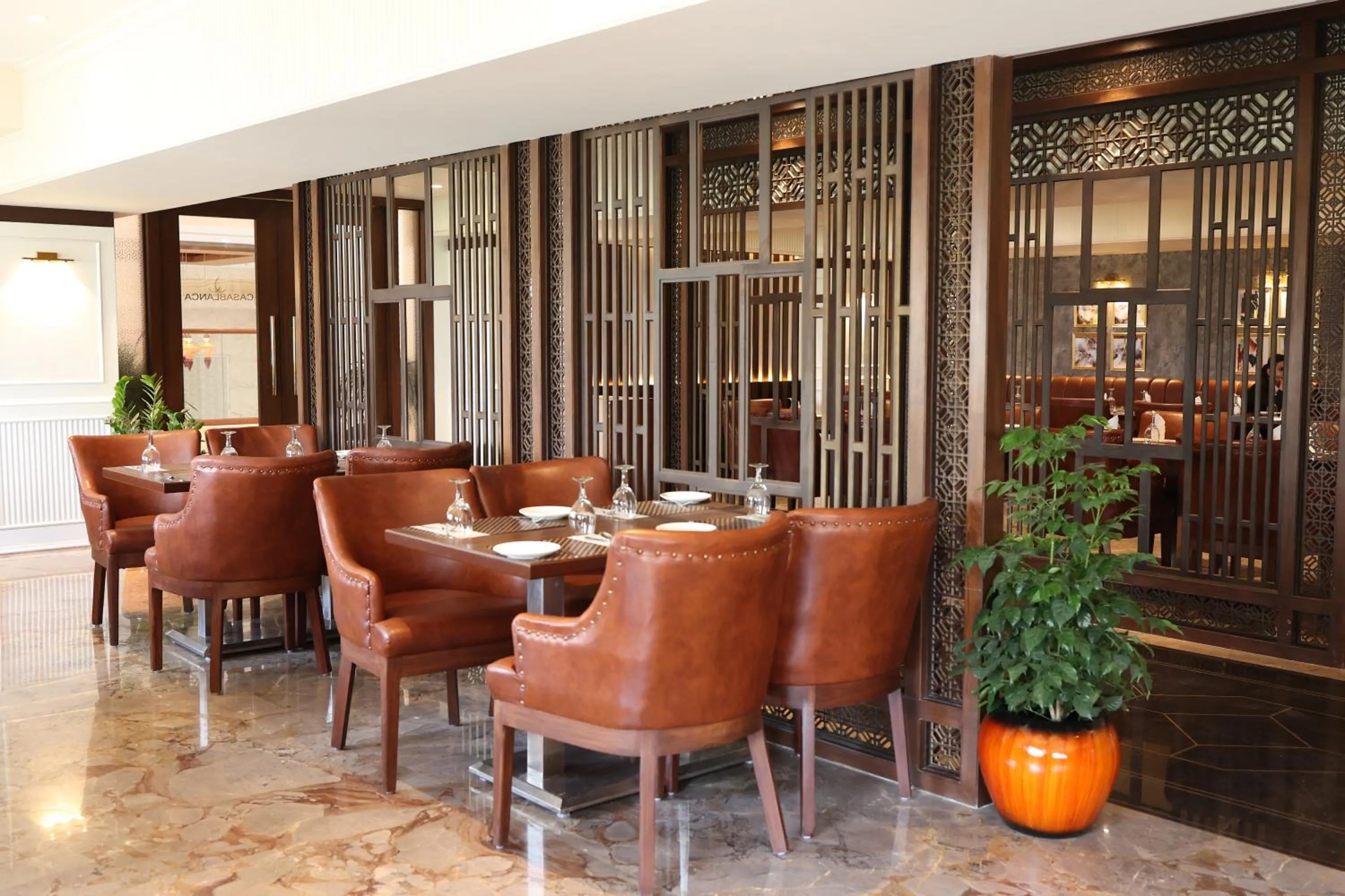 Restaurant/places to eat in Pride Hotel Bhopal