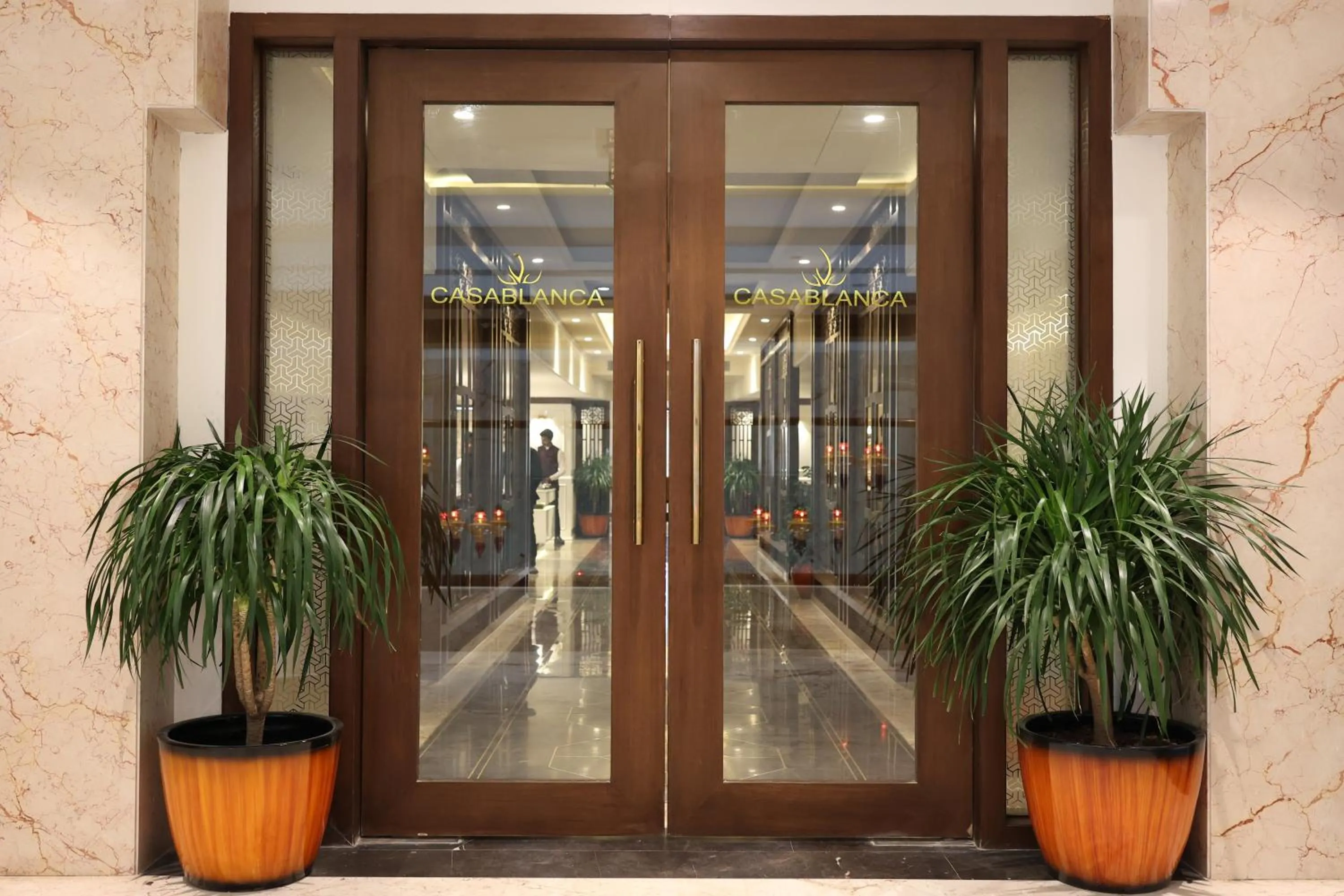 Restaurant/places to eat in Pride Hotel Bhopal