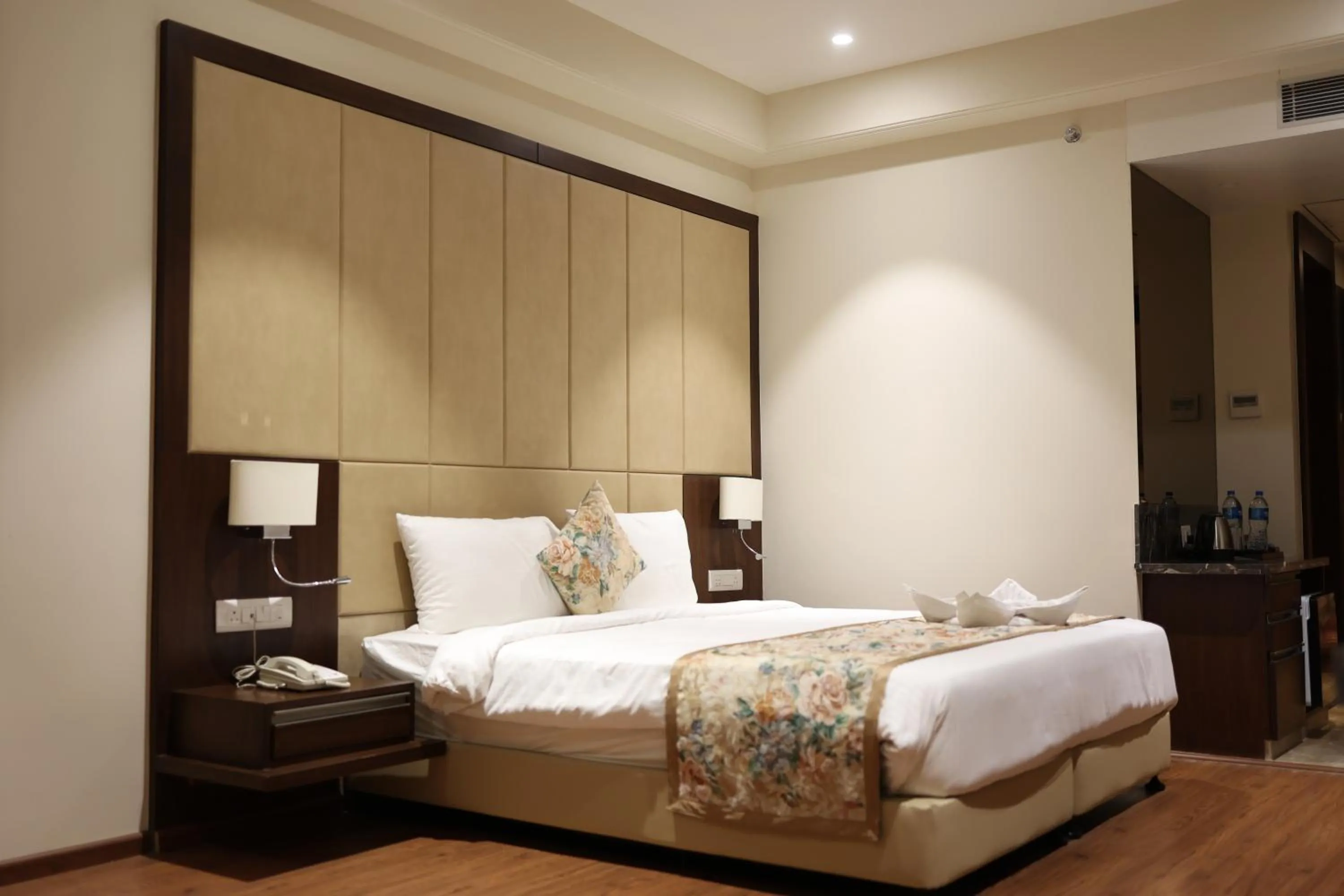 Bedroom in Pride Hotel Bhopal