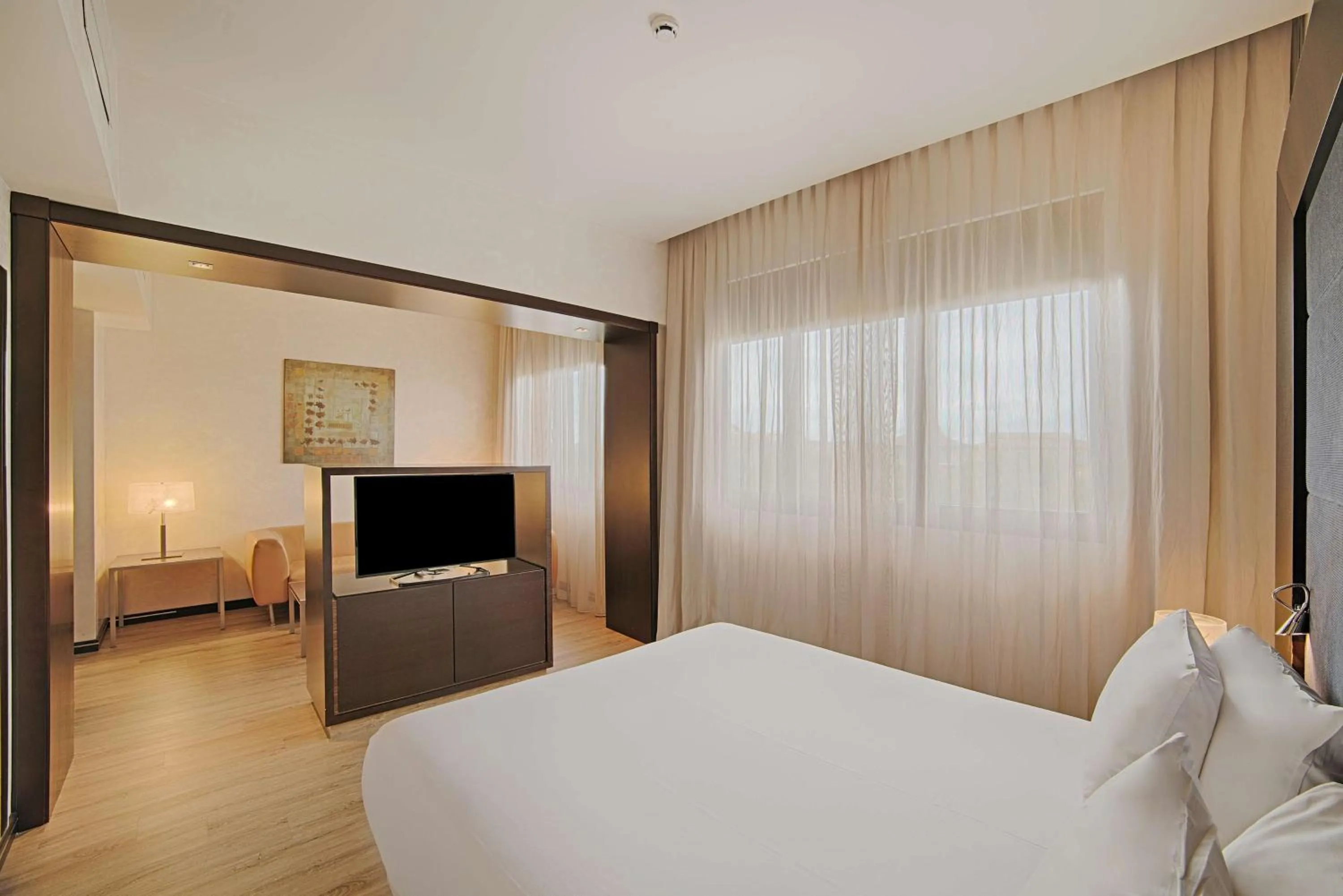 Bedroom, Bed in NH Siena