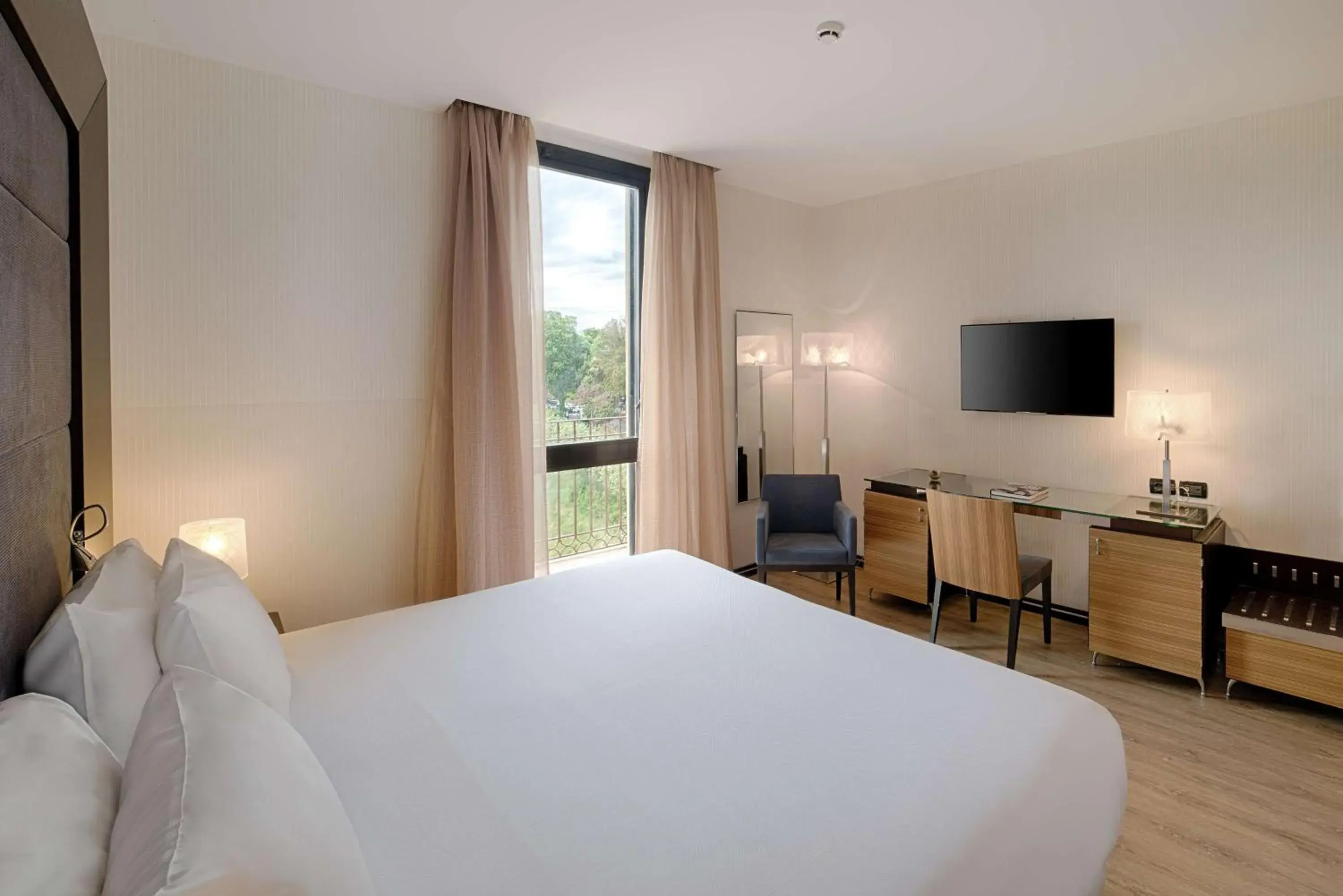 Bedroom, Bed in NH Siena Bedroom, Bed in NH Siena