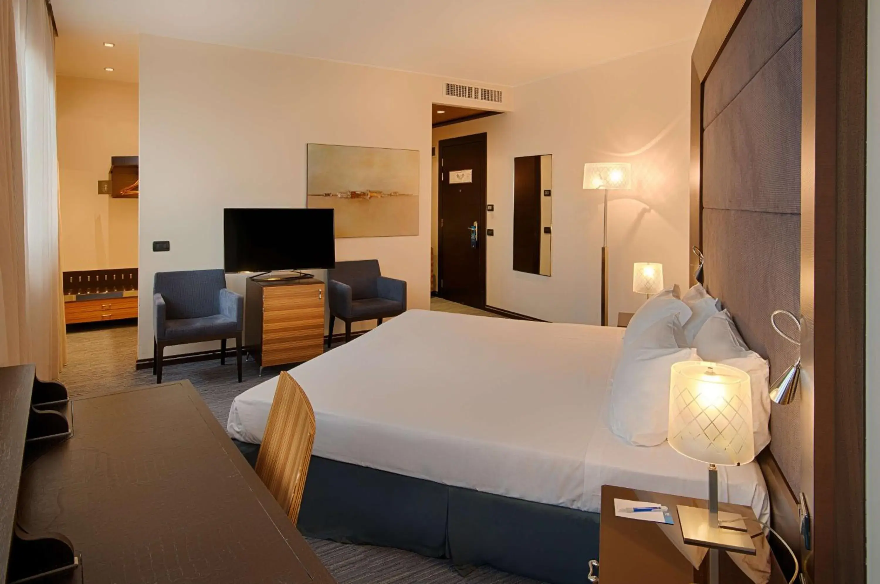 Bedroom, Bed in NH Siena Bedroom, Bed in NH Siena